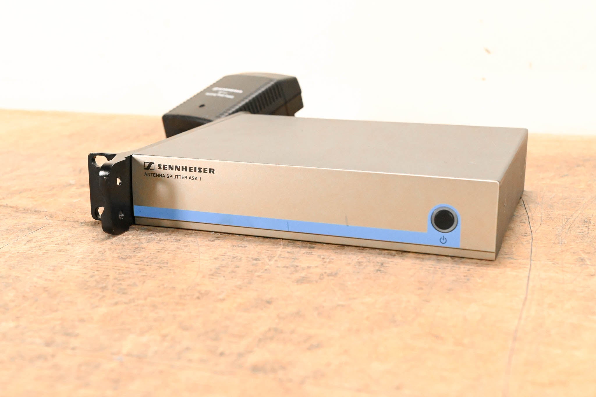 Sennheiser ASA 1 Active Antenna Splitter - 500-870 MHz