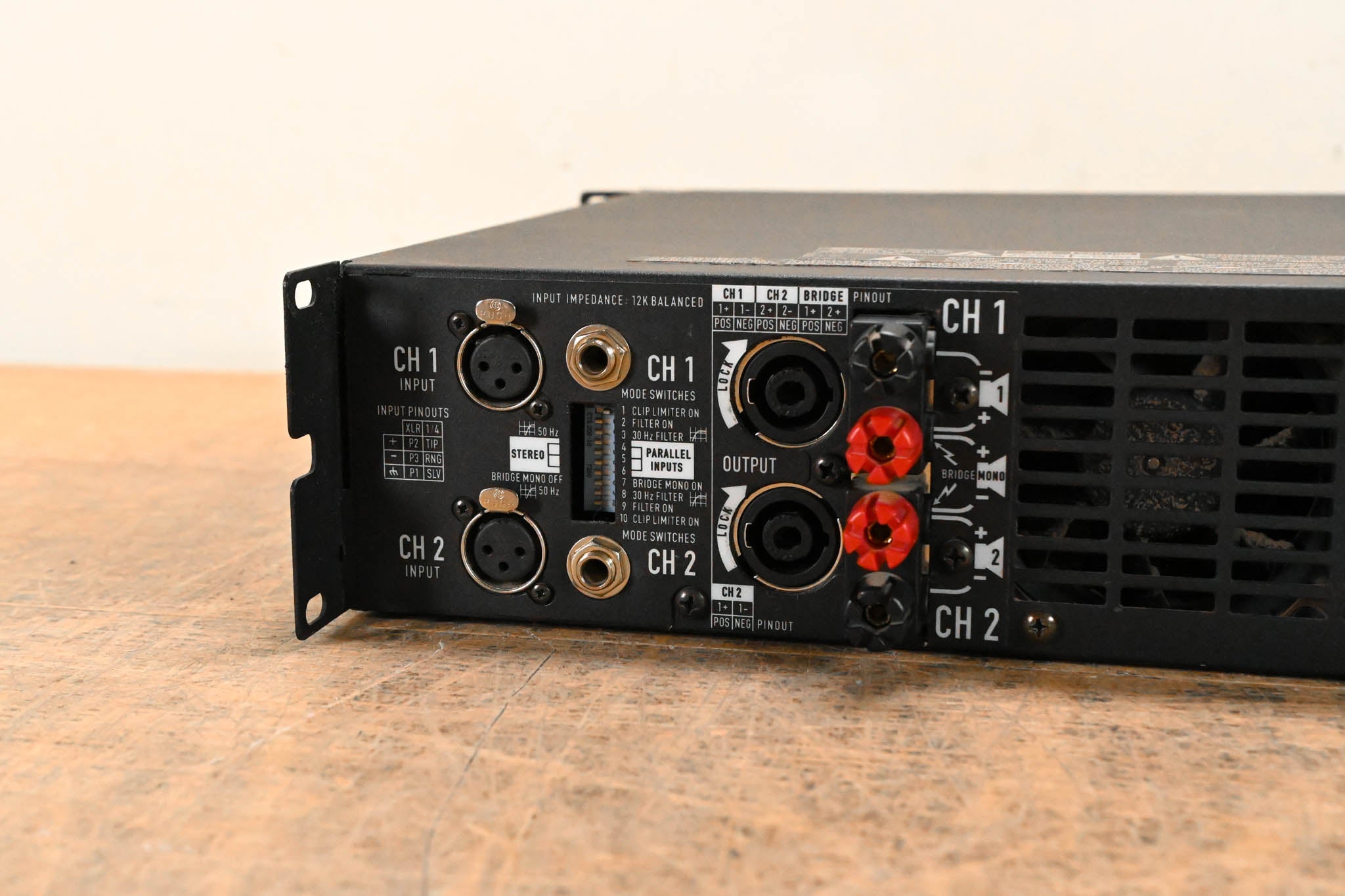 QSC PLX3402 2-Channel Power Amplifier