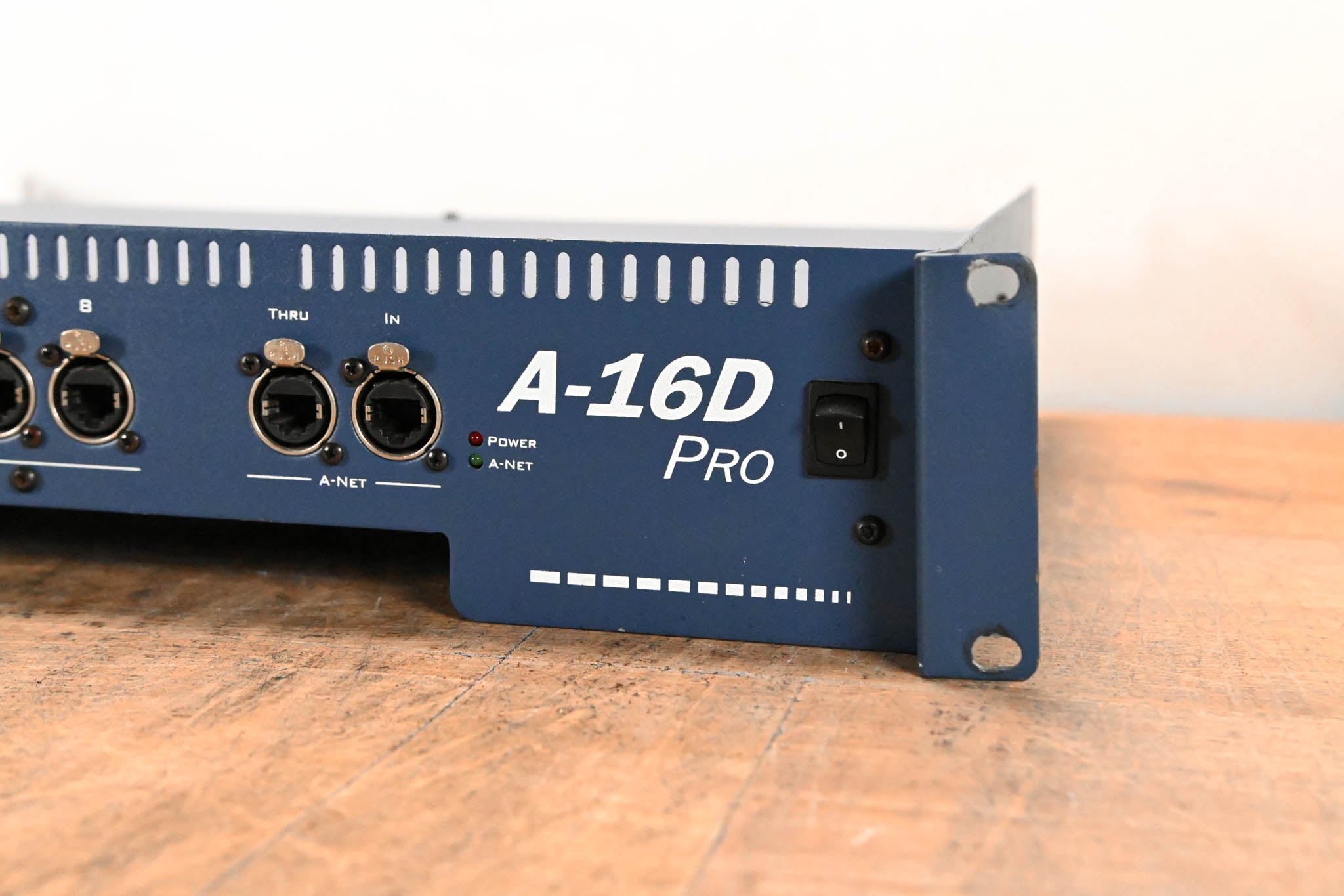 Aviom A-16D Pro A-Net Distributor