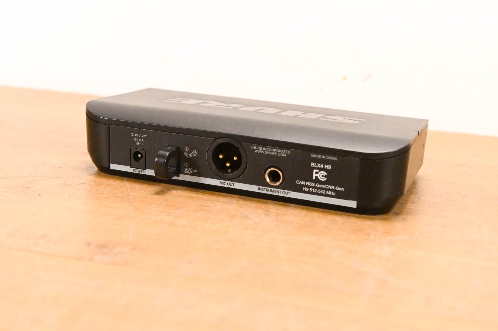 Shure BLX24/PG58 Handheld Wireless System - H9 Band (NO POWER SUPPLY)