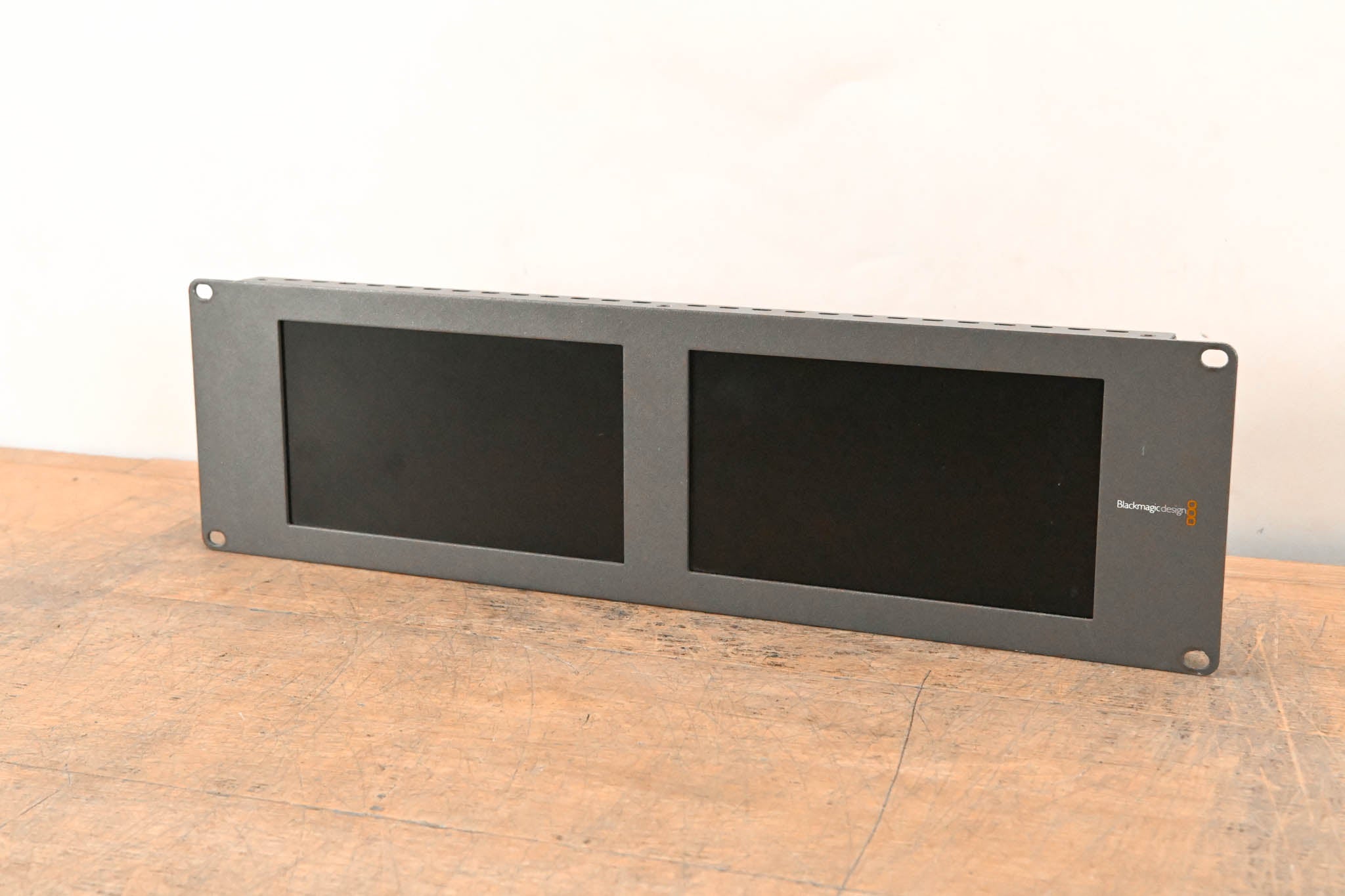 Blackmagic Design Smartview Duo Dual 8" LCD Monitors (NO POWER SUPPLY)