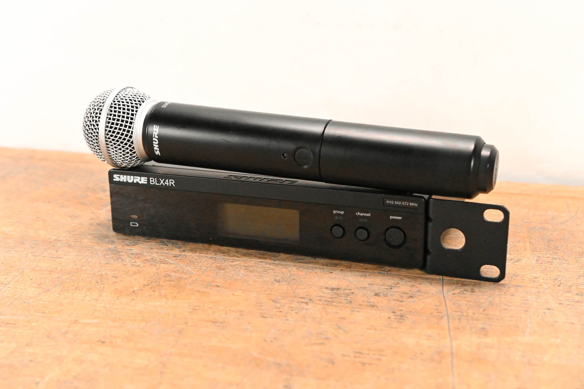 Shure BLX24R/SM58 Handheld Wireless System - H10 Band (NO POWER SUPPLY)