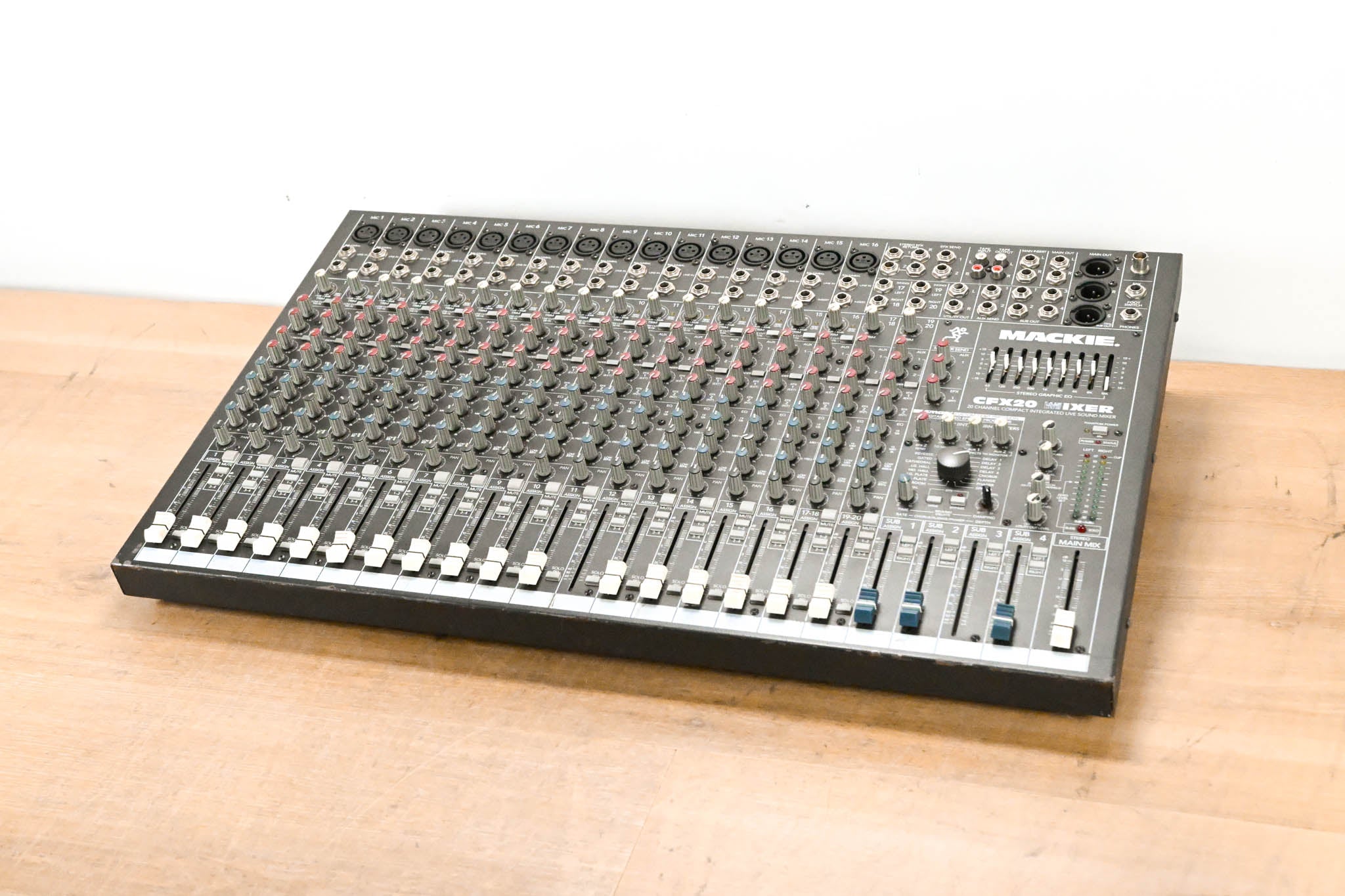 Mackie CFX20 20-Channel Audio Console