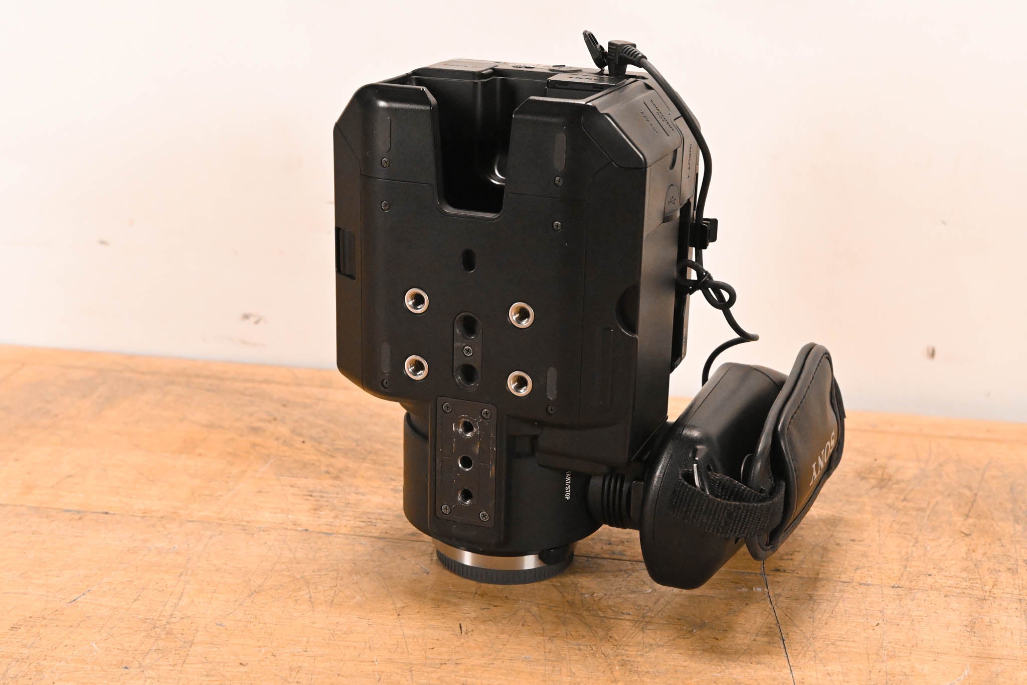 Sony NEX-FS100U Super 35mm Sensor Camcorder