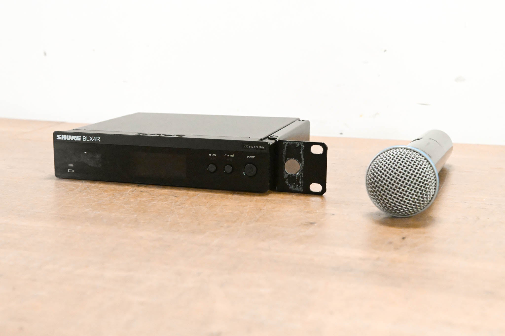 Shure BLX24R/B58 Handheld Wireless System - H10 Band (NO POWER SUPPLY)