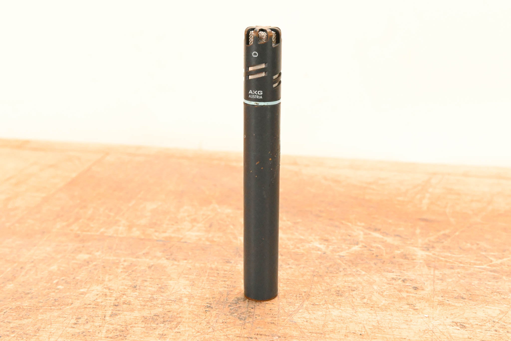 AKG SE300 B Condenser Instrument Microphone with CK91 Cardioid Capsule
