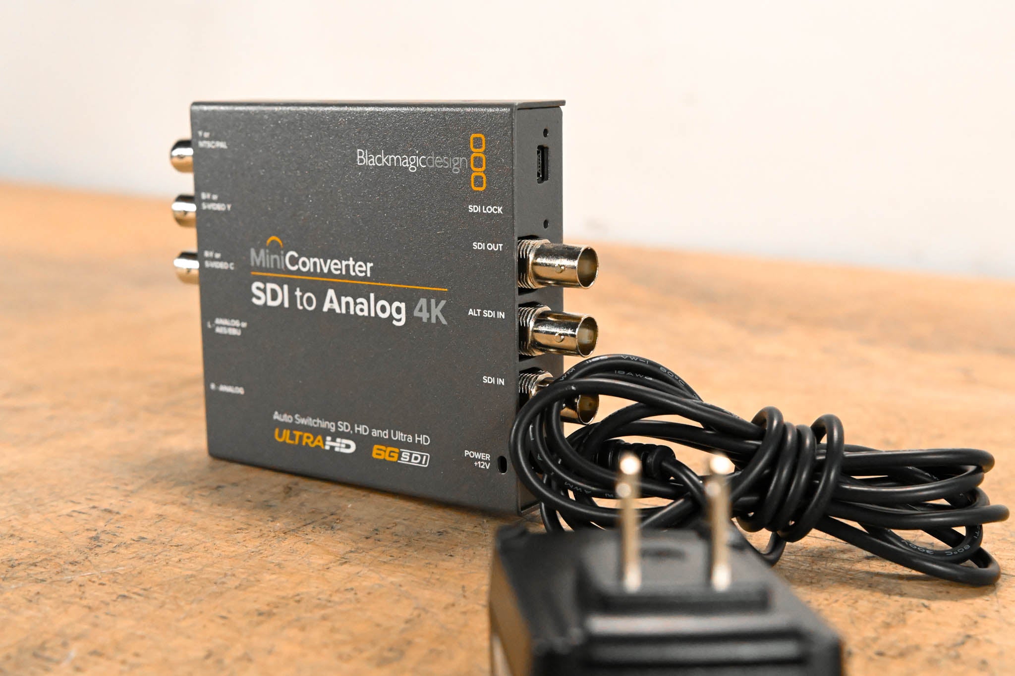 Blackmagic Design Mini Converter SDI to Analog 4K