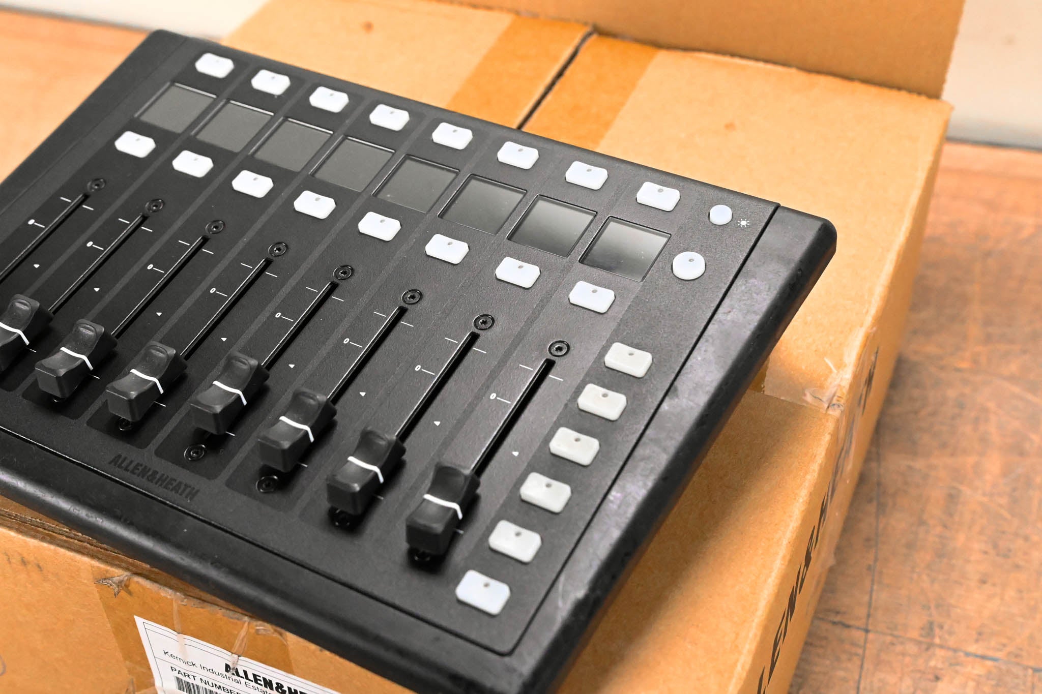 Allen & Heath IP8 8-Fader Remote Controller for dLive/Avantis/AHM