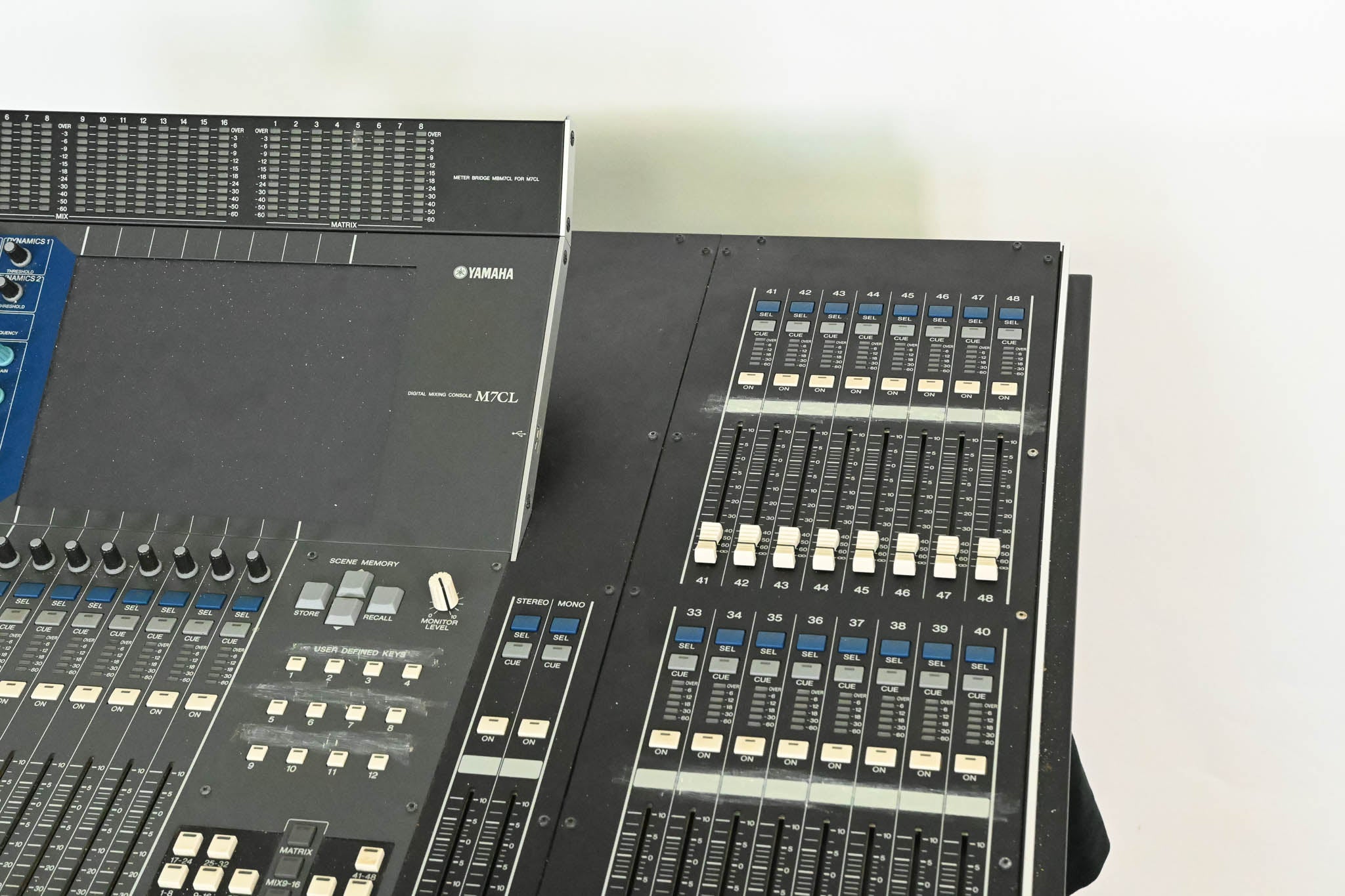 Yamaha M7CL-48 48-Channel Digital Audio Mixing Console