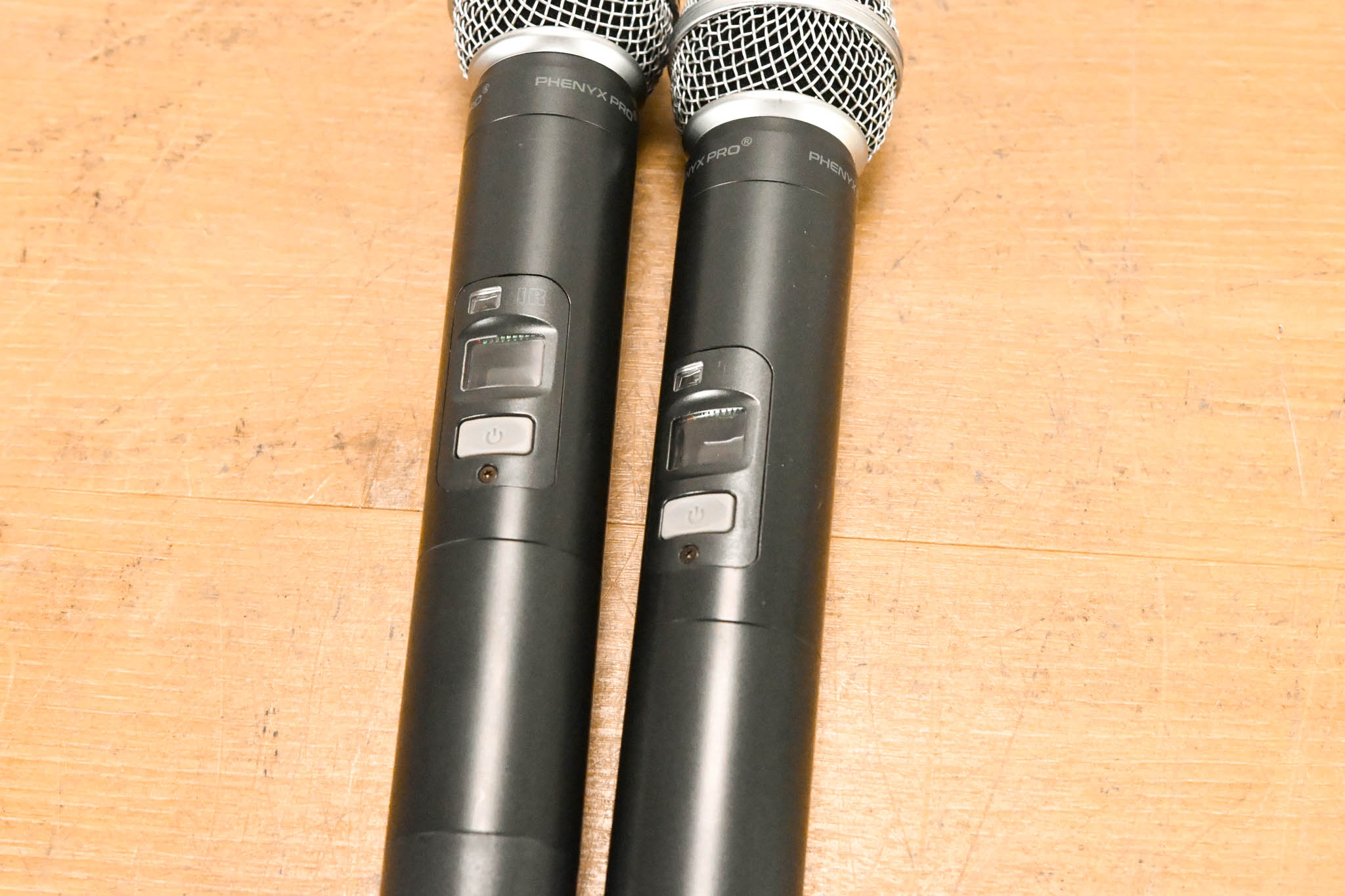 Phenyx Pro PTU-7000 Wireless System w/ 2x PWH7 Mics & 2x PWB7 Bodypacks
