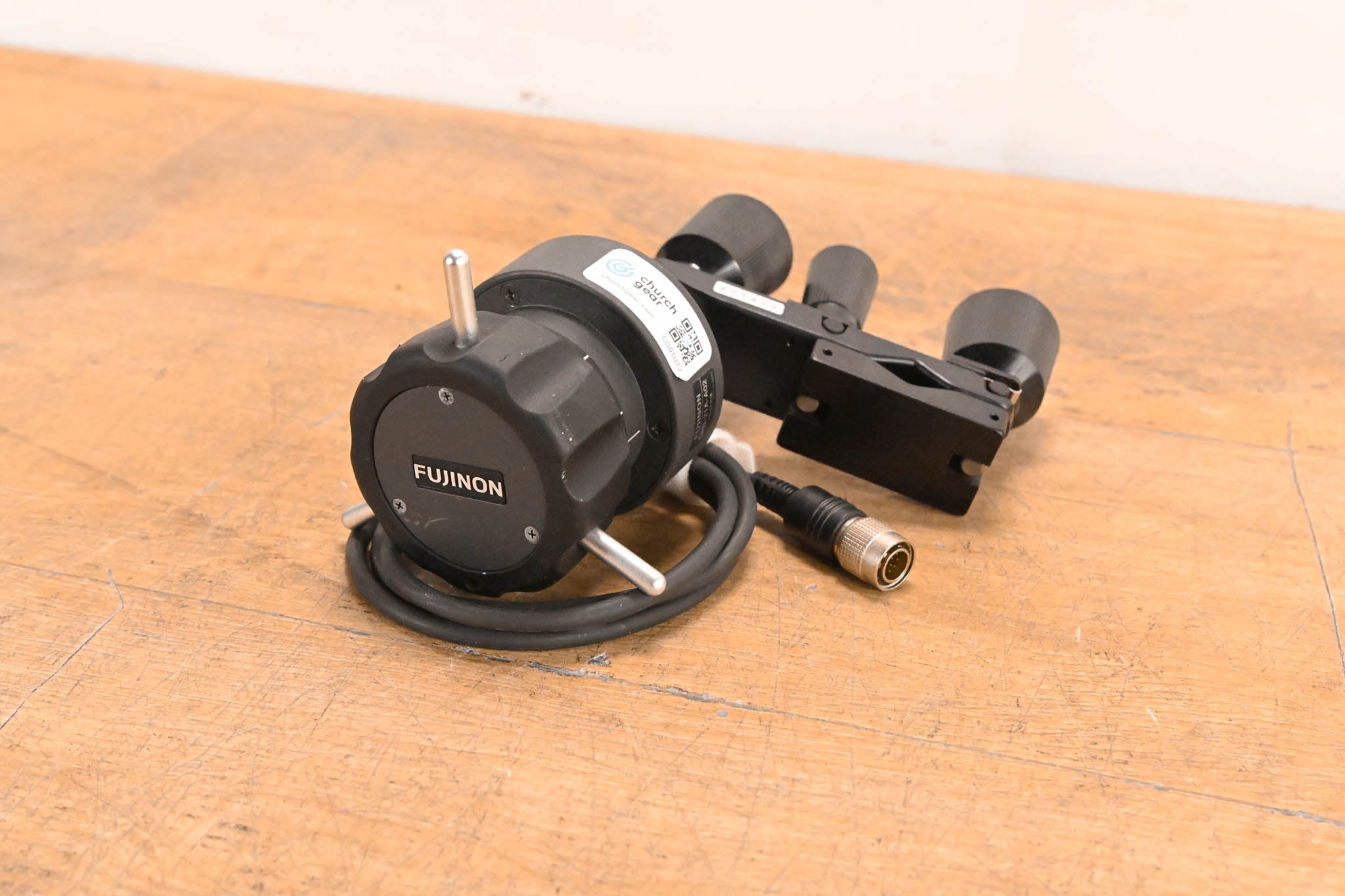 Fujinon EPD-21A-A02 Focus Demand with MCA-7 Mounting Clamp