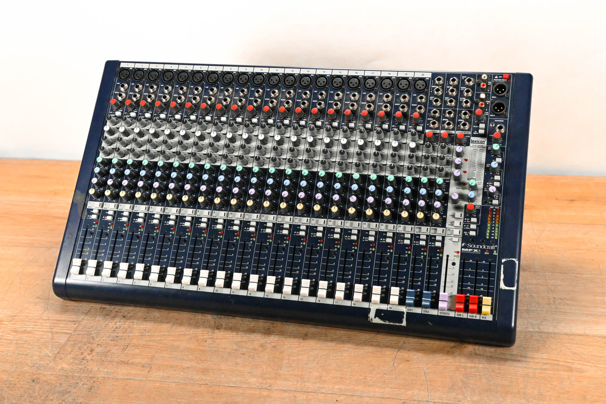Soundcraft MFXi 20/2 20-Channel Analog Mixer with Effects CG01TRV