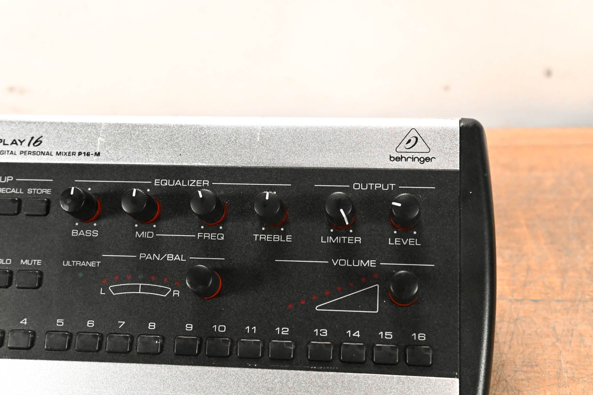 Behringer Powerplay P16-M 16-Channel Digital Personal Mixer
