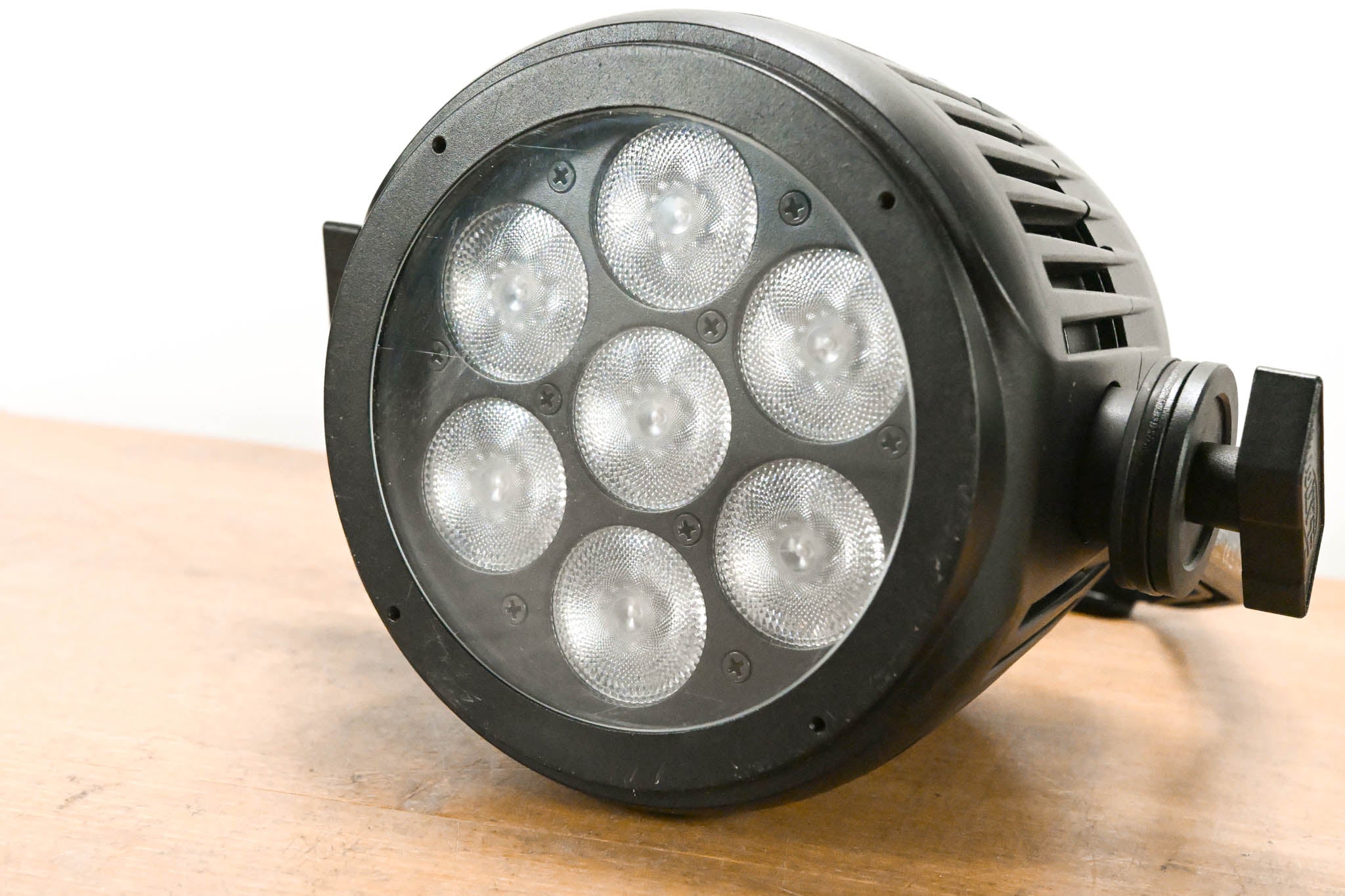 Elation SEVEN PAR 7IP 7-Color LED Par Wash Light (NO POWER CABLE)