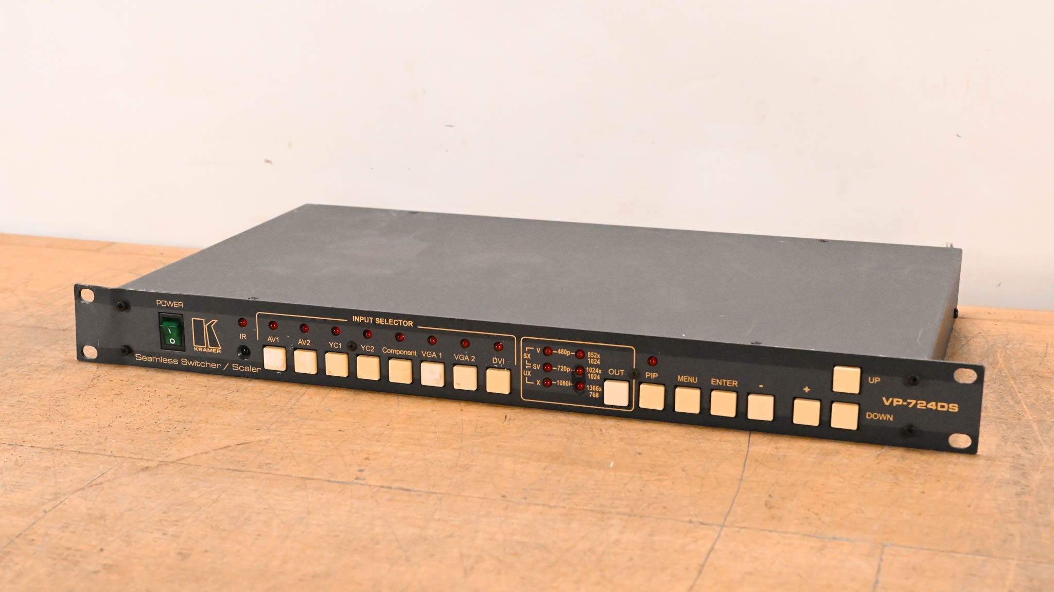 Kramer VP-724DS 8-Input Seamless Switcher / Scaler
