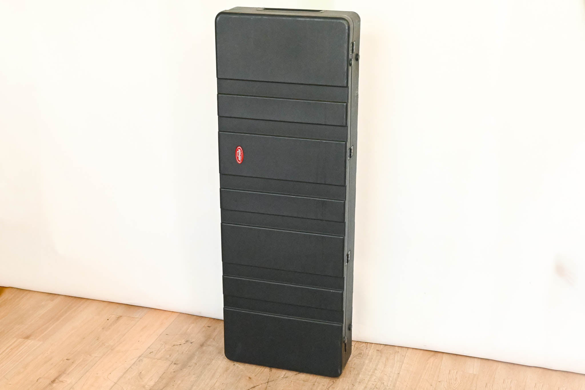 SKB Universal 88-Key Keyboard Case with Wheels