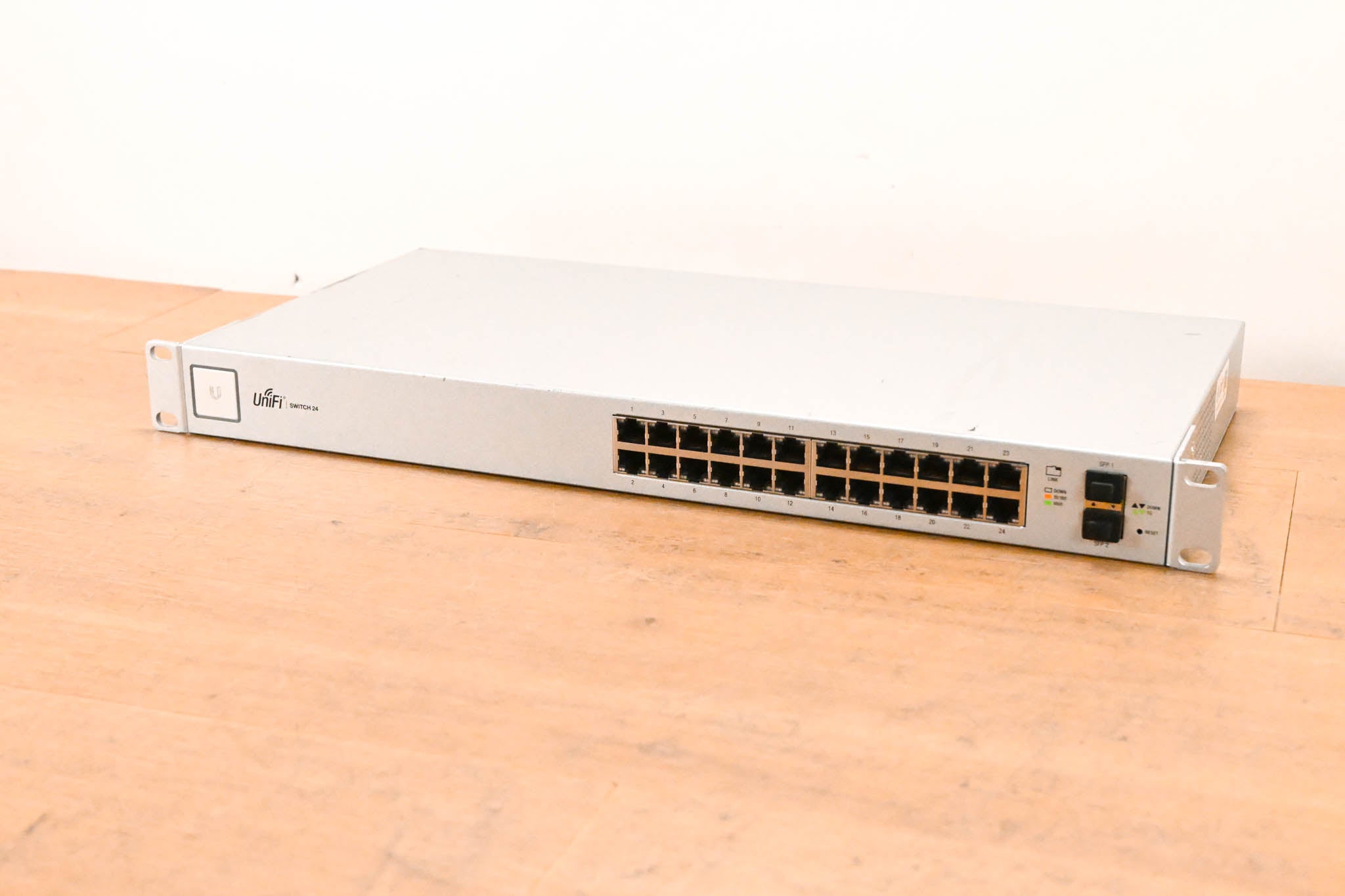Ubiquiti UniFi US-24 Switch 24 24-Port Gigabit Ethernet Switch