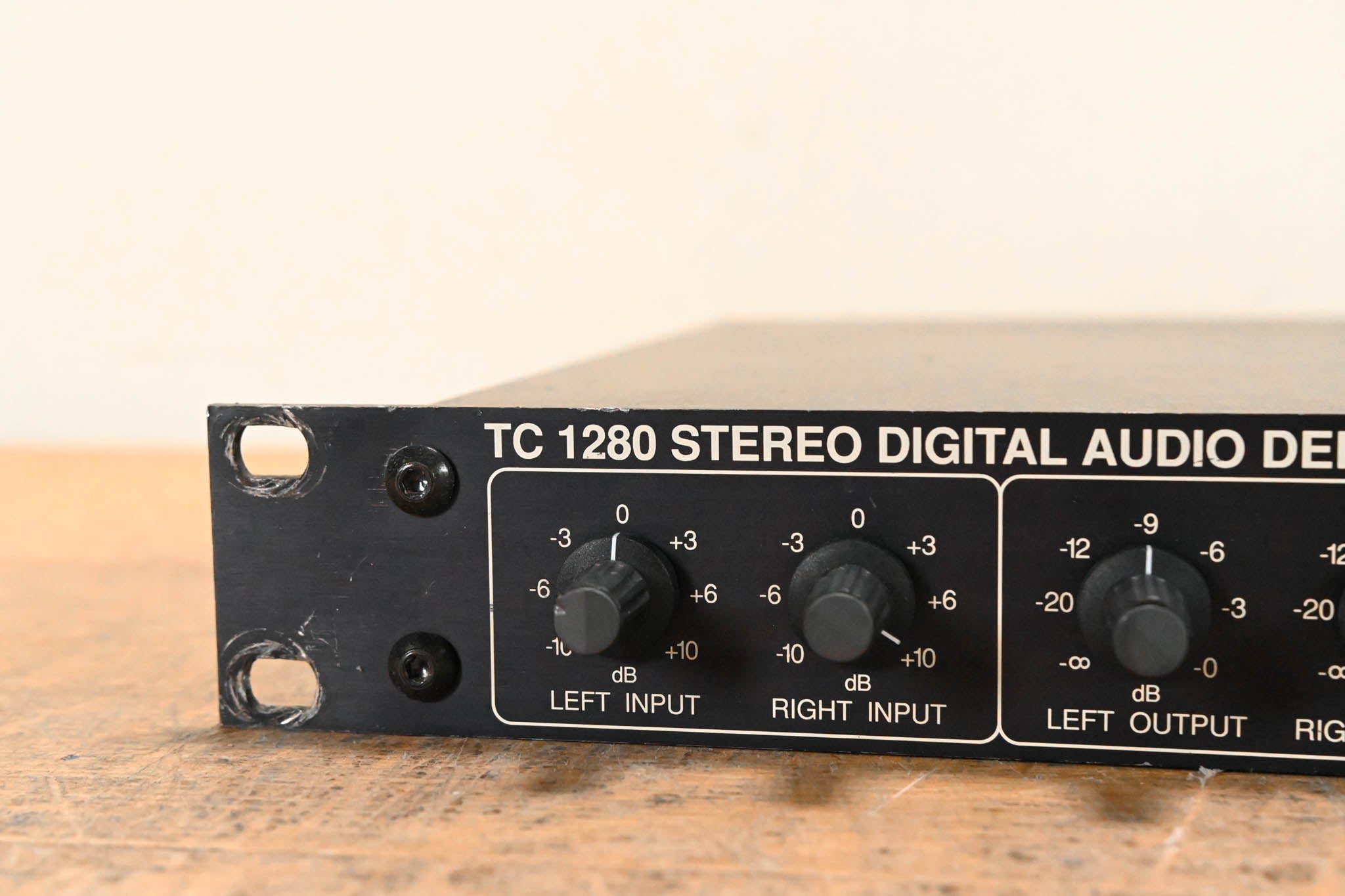 TC Electronic TC 1280 Stereo Digital Audio Delay