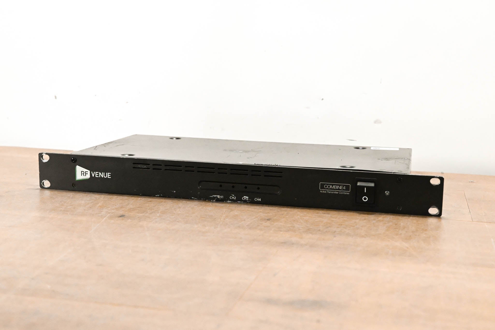 RF Venue COMBINE4 4-Channel UHF IEM Transmitter Antenna Combiner