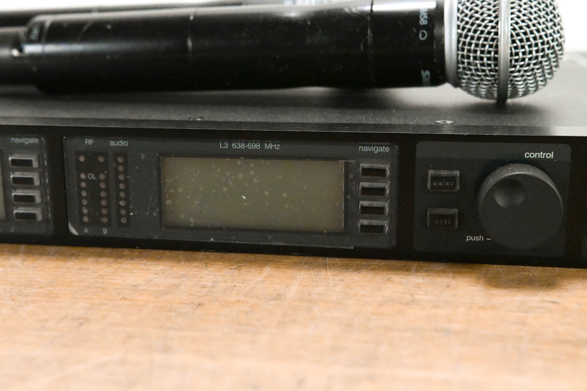 Shure UR4D Wireless Receiver w/ two UR2/SM58 Handheld Mics - L3 Band