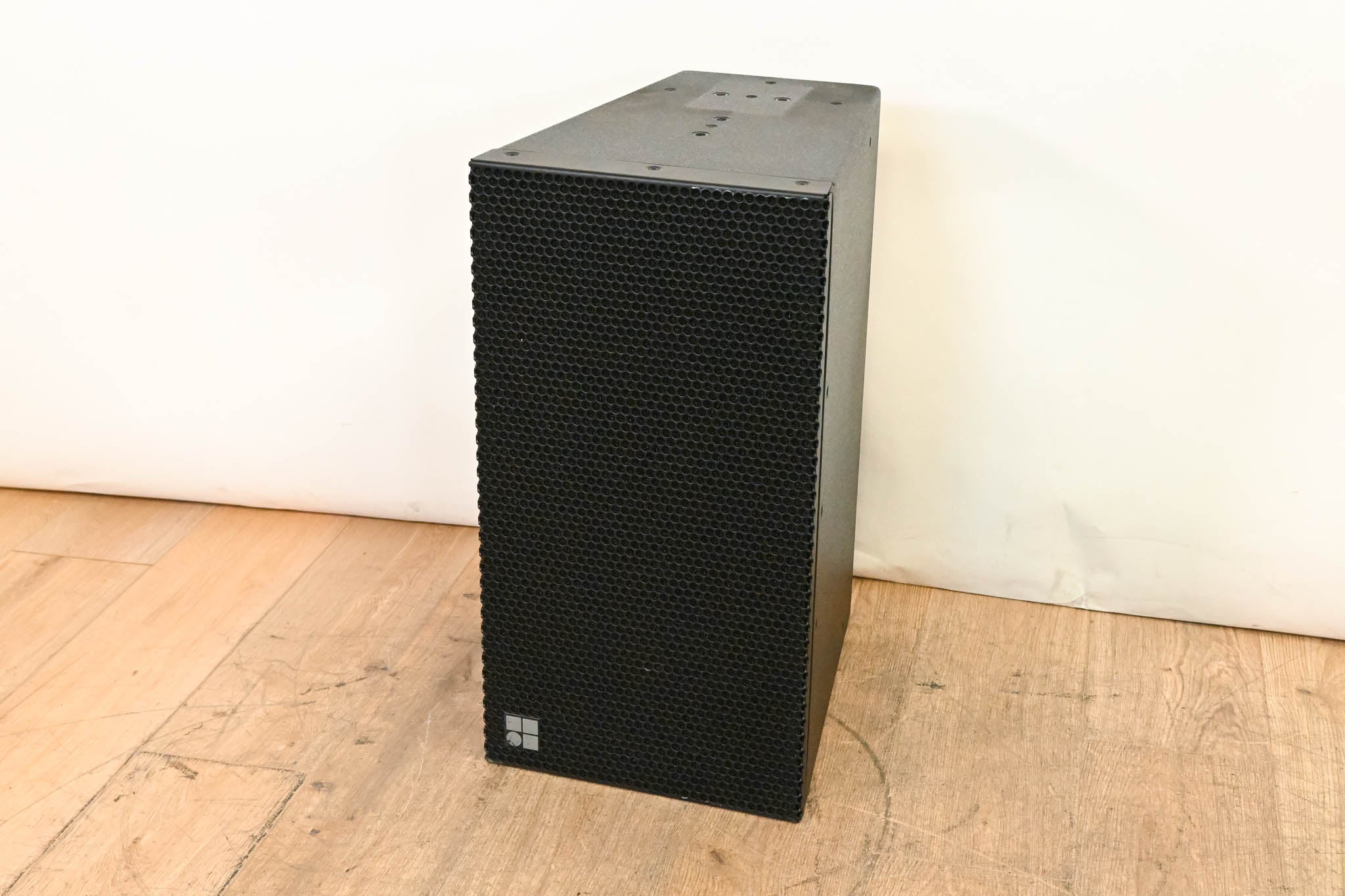 d&b audiotechnik Qi-10 2-Way Passive Installation Loudspeaker