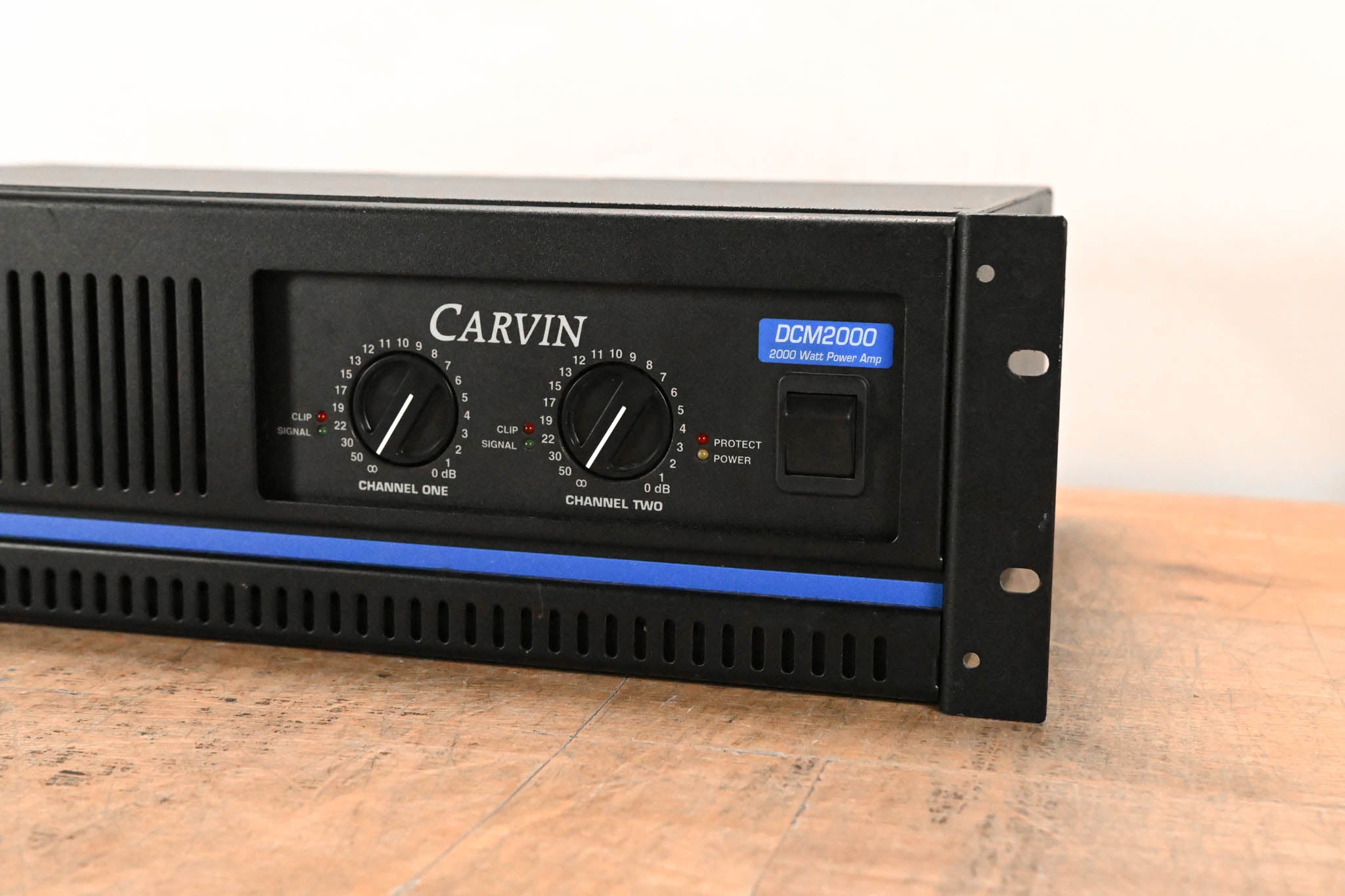 Carvin DCM2000 2-Channel Power Amplifier