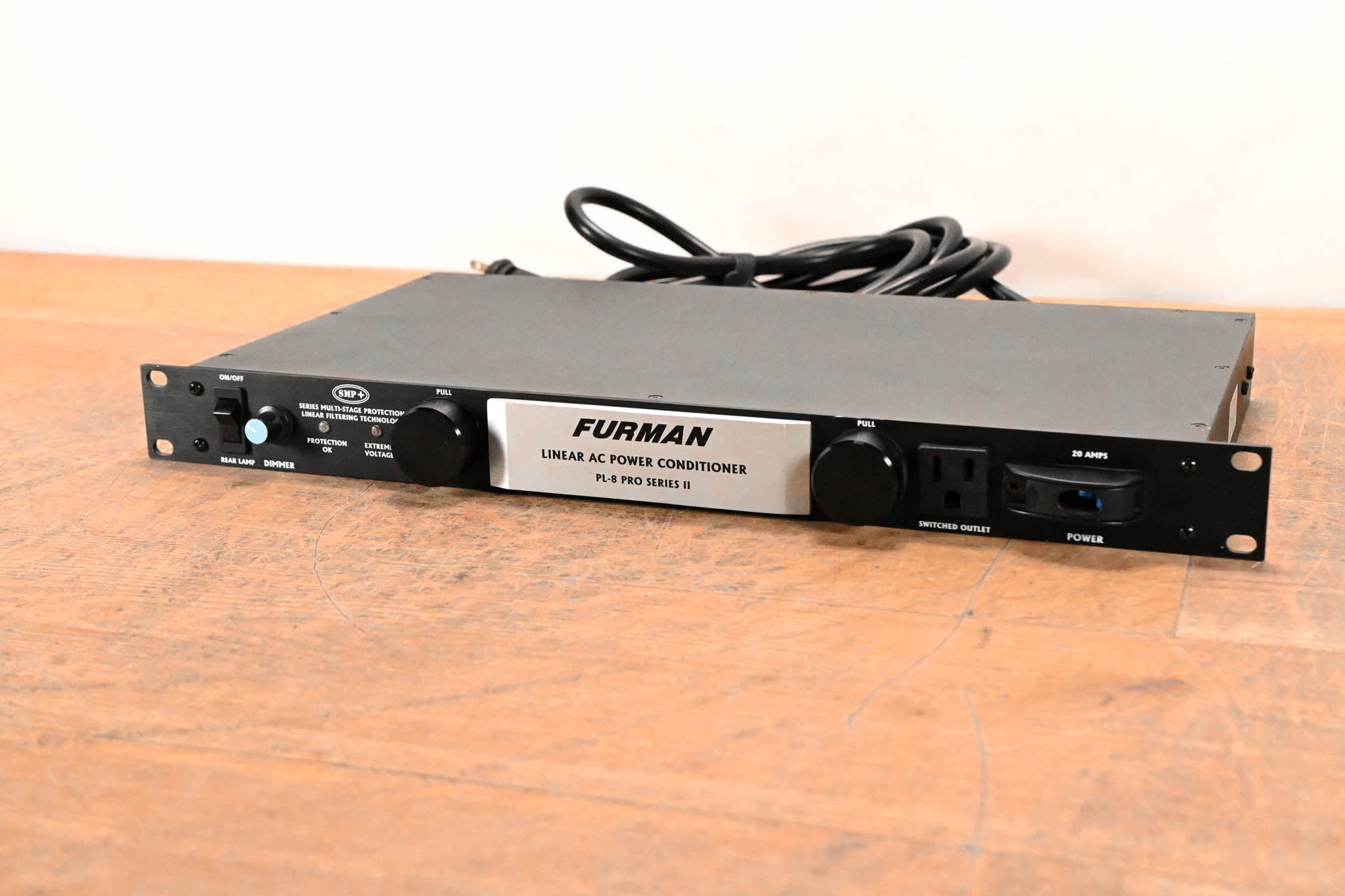 Furman PL-8 Pro Series II Power Conditioner, Distributor