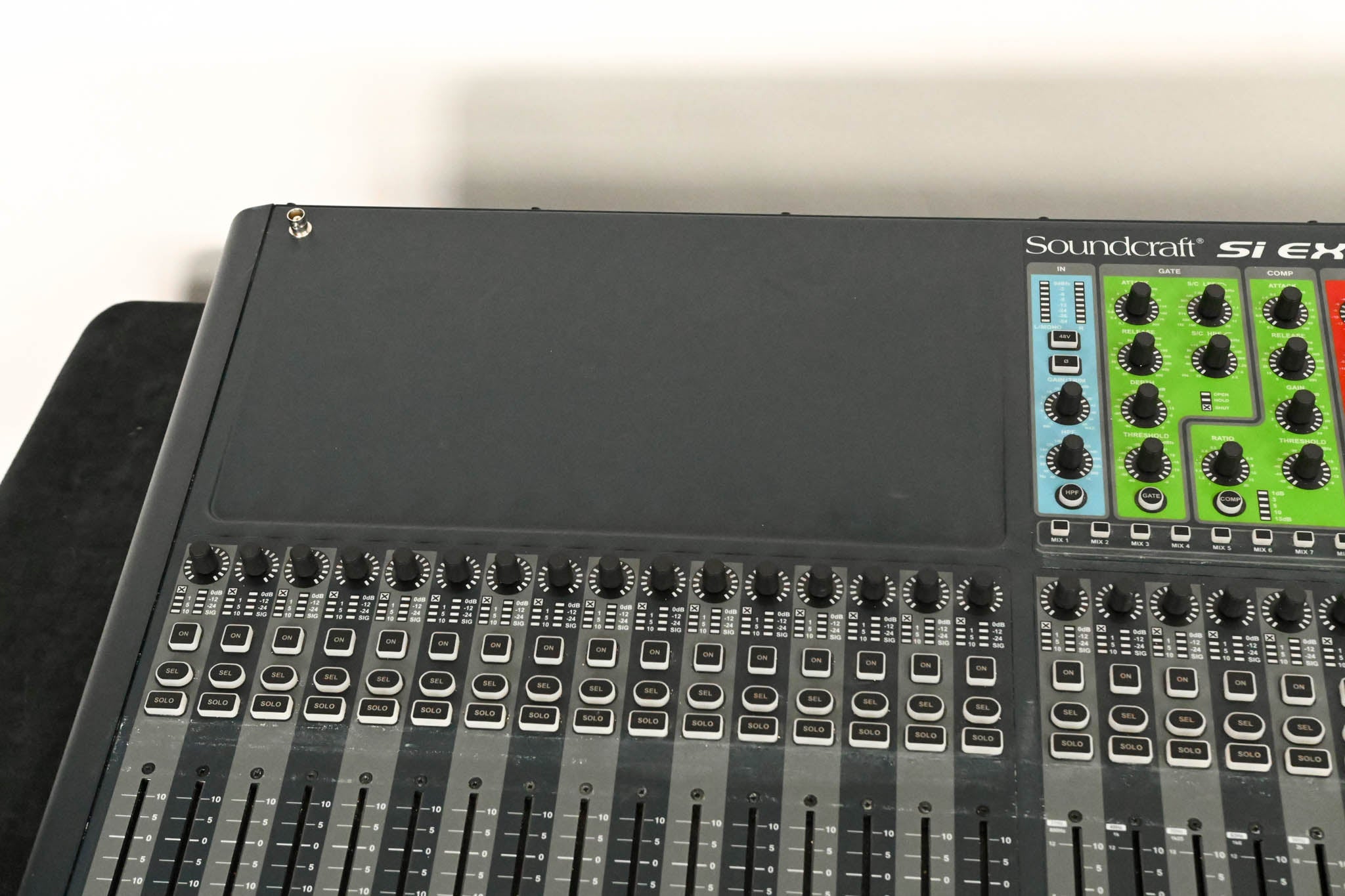 Soundcraft Si Expression 3 32-Channel Digital Mixer