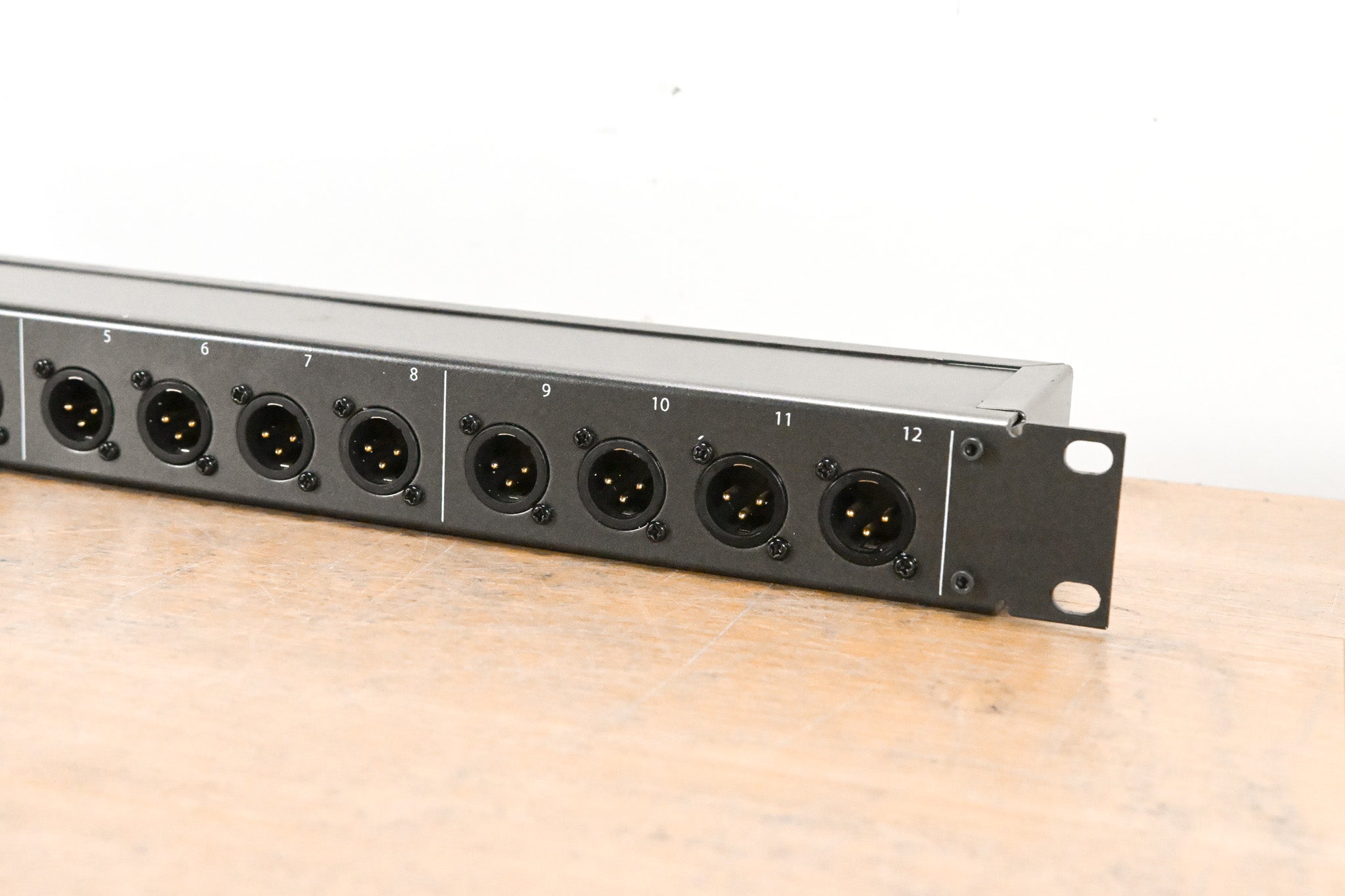 Hosa PDR-369 XLR3F to XLR3M Patch Bay