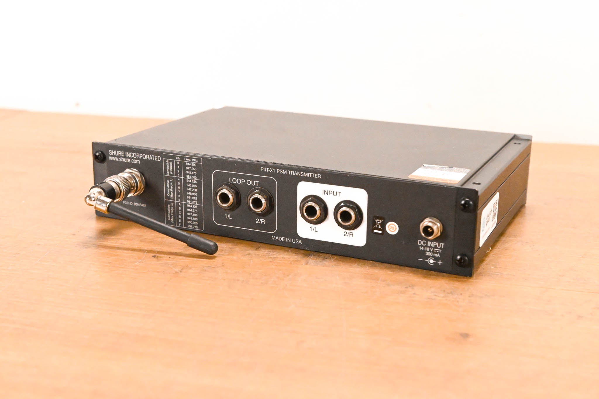 Shure PSM 400 In-Ear Monitoring System - X1 Band (NO POWER SUPPLY)