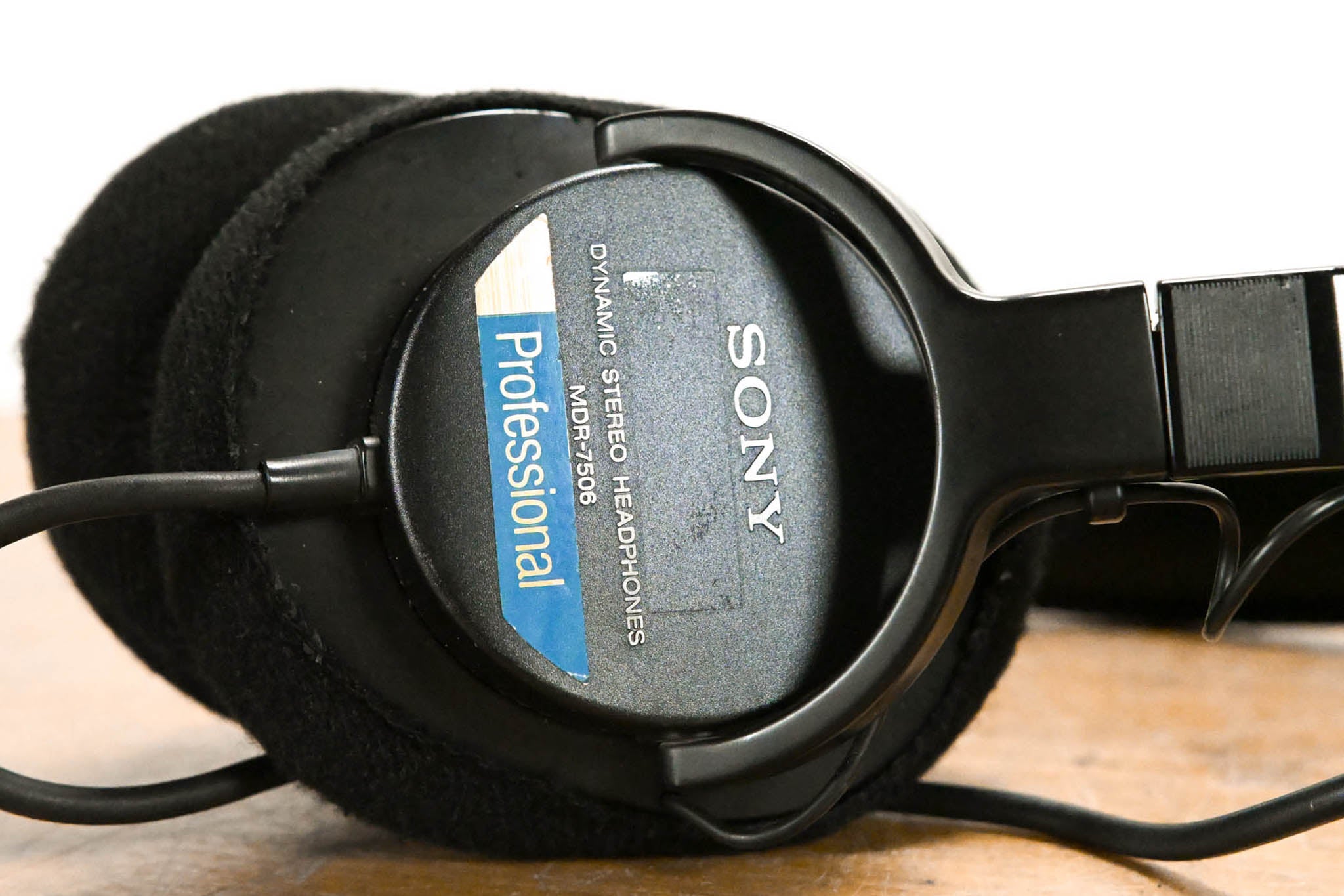 Sony MDR-7506 Professional Stereo Monitor Headphones