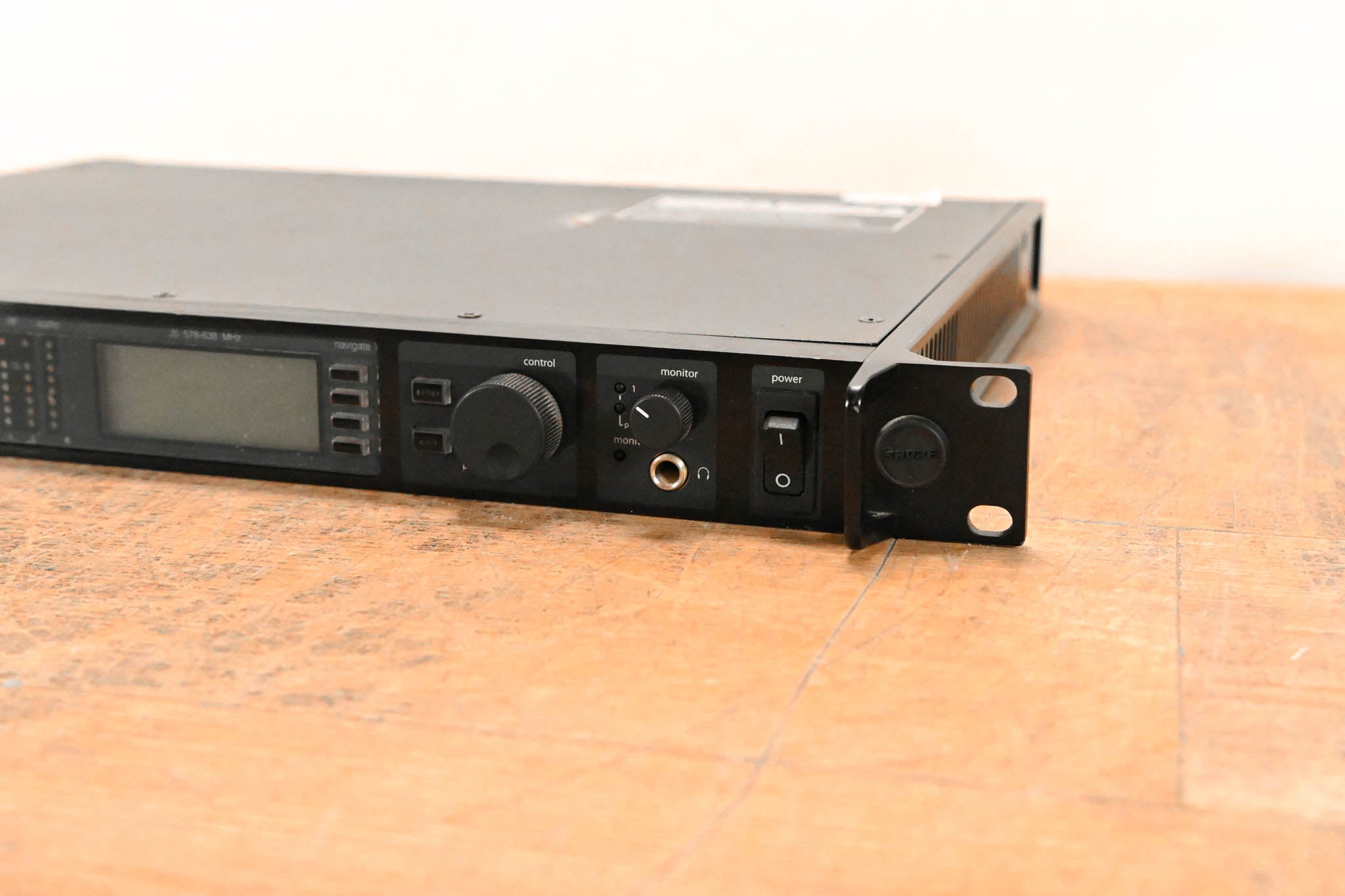 Shure UR4D+ Dual-Channel Wireless Receiver - J5 Band: 578-638 MHz