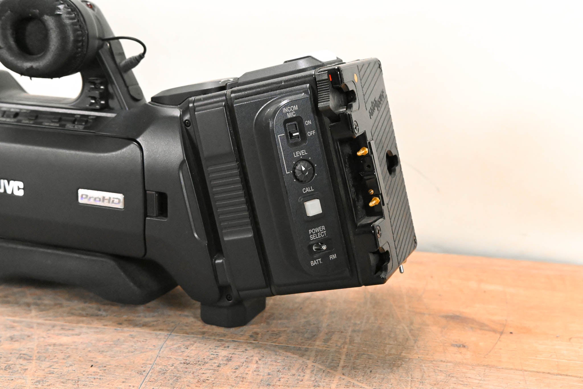 JVC GY-HM790CHU ProHD ENG / Studio Camera