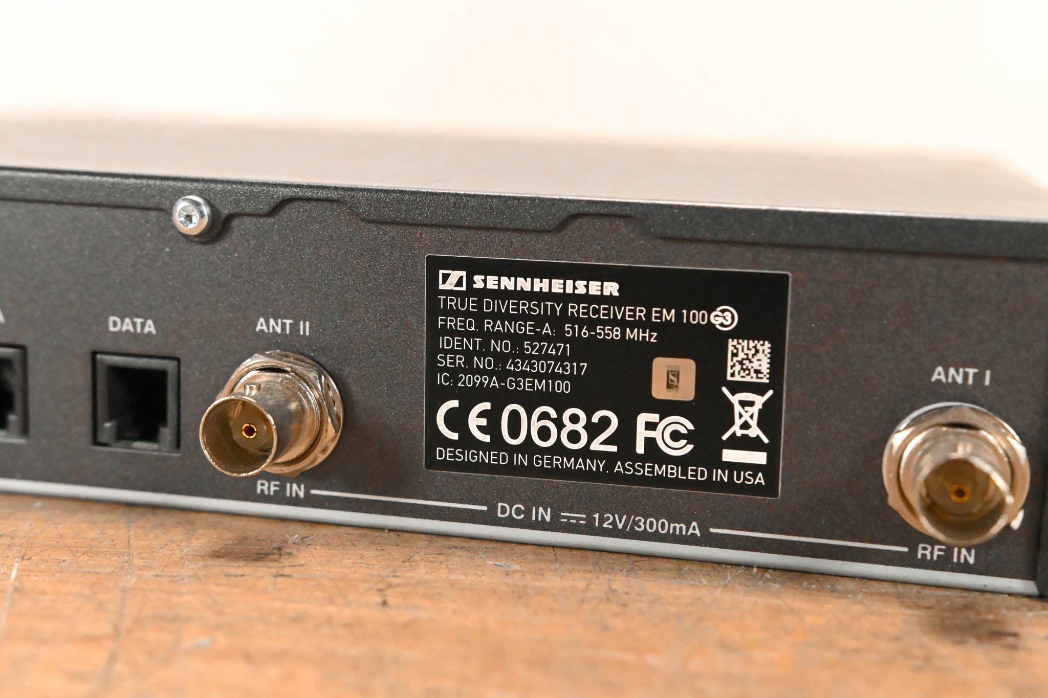 Sennheiser EM 100 G3 Wireless Receiver - A Range: 516-558 MHz