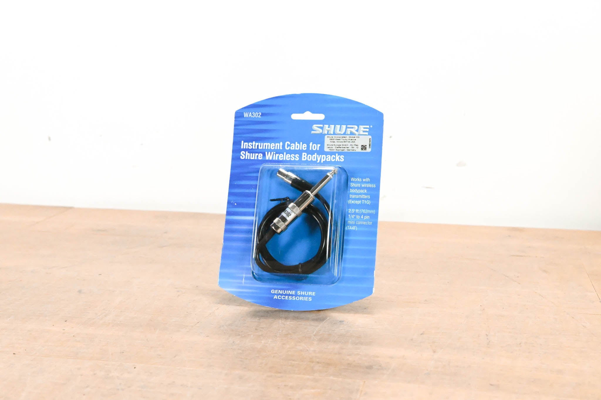 Shure WA302 TA4F to 1/4" Instrument Cable for Wireless Bodypacks - 2.5'