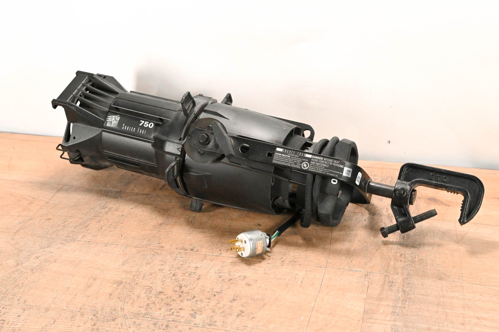 ETC Source Four 750 50 Degree Ellipsoidal Light