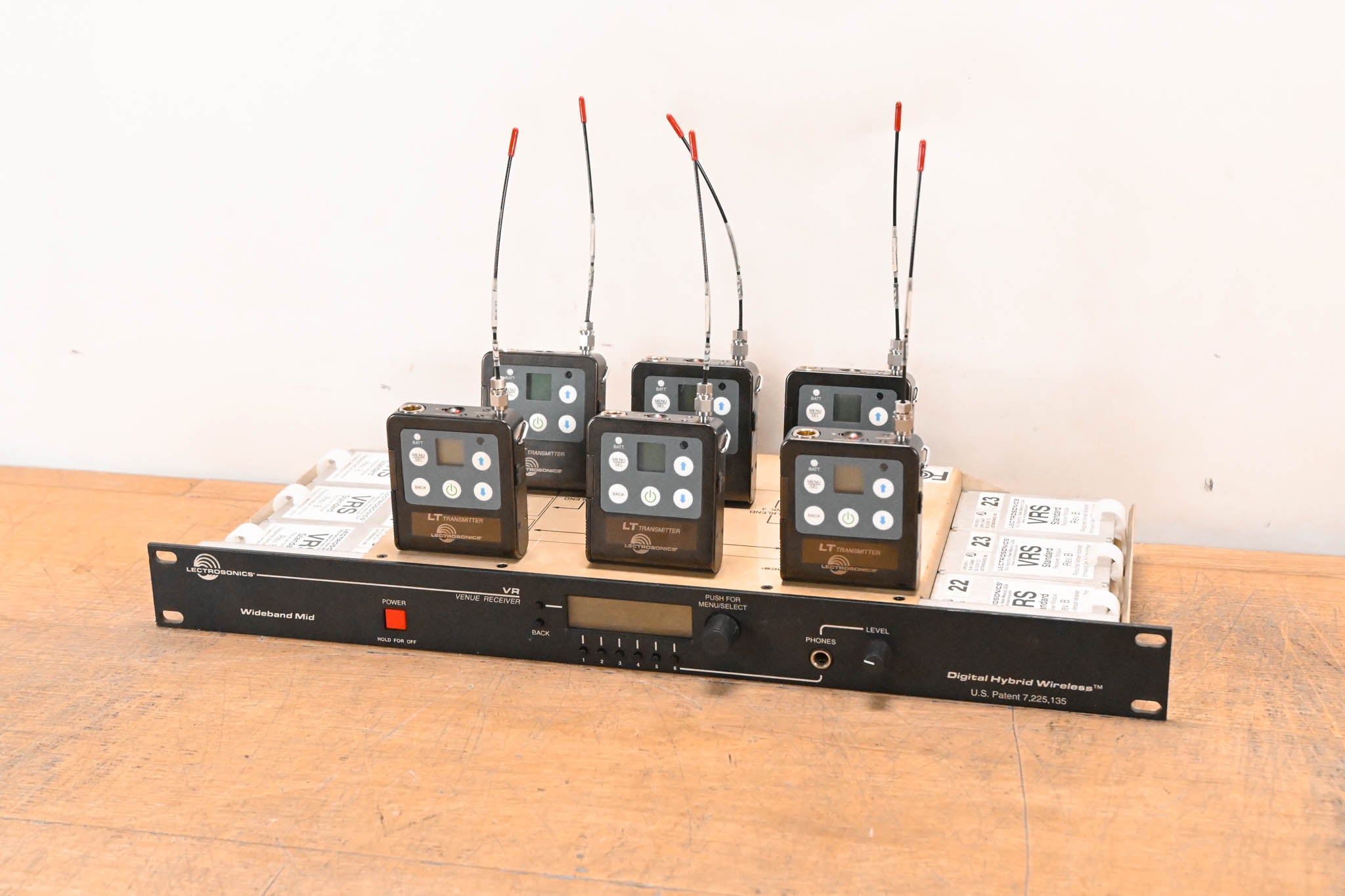 Lectrosonics Venue Wideband Mid 6-Channel Receiver w/ Bodypacks (NO PSU)