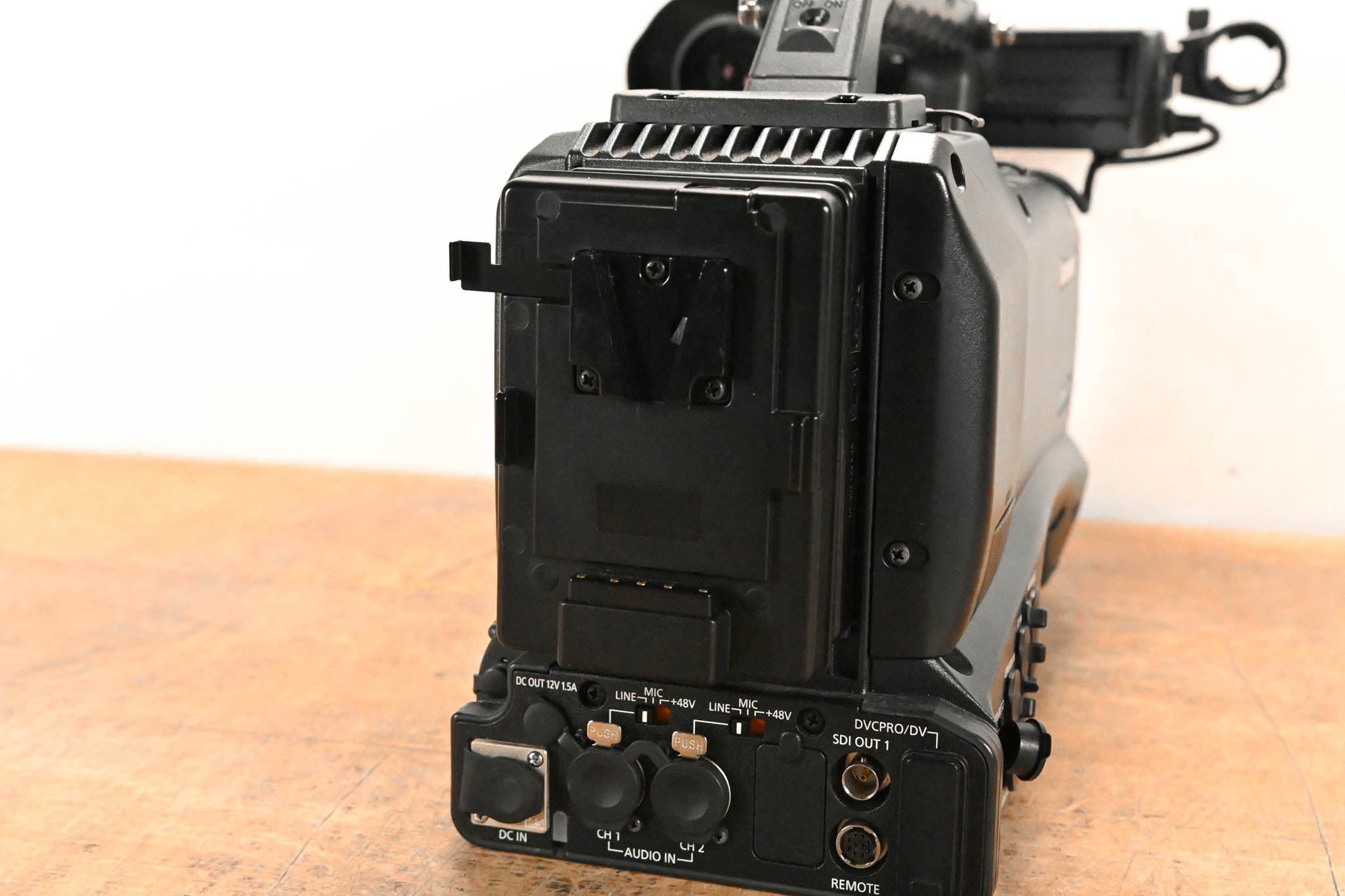 Panasonic AG-HPX370P 1/3" ENG P2HD Camcorder