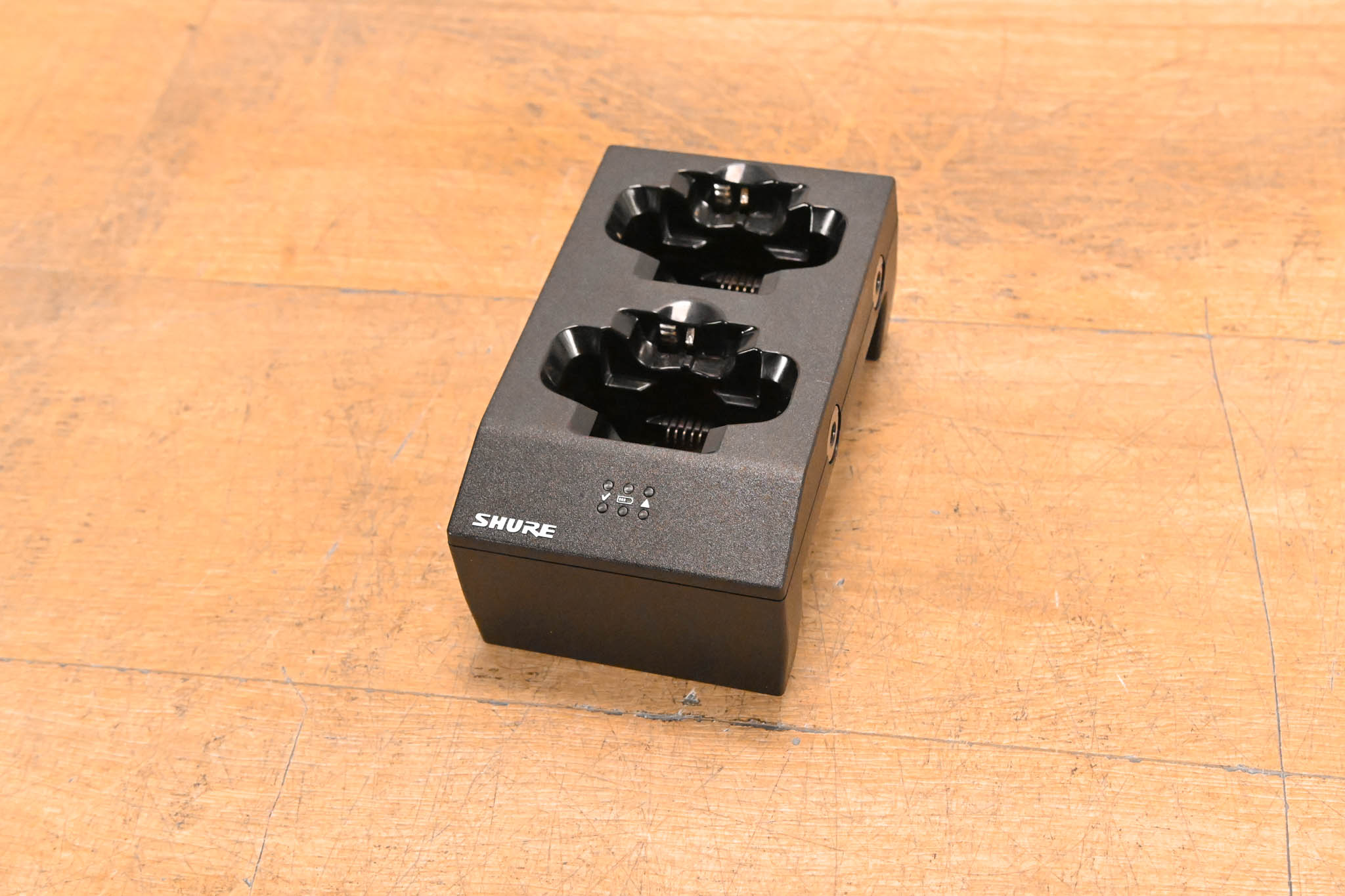 Shure SBC200 Dual Docking Recharging Station (NO POWER SUPPLY)