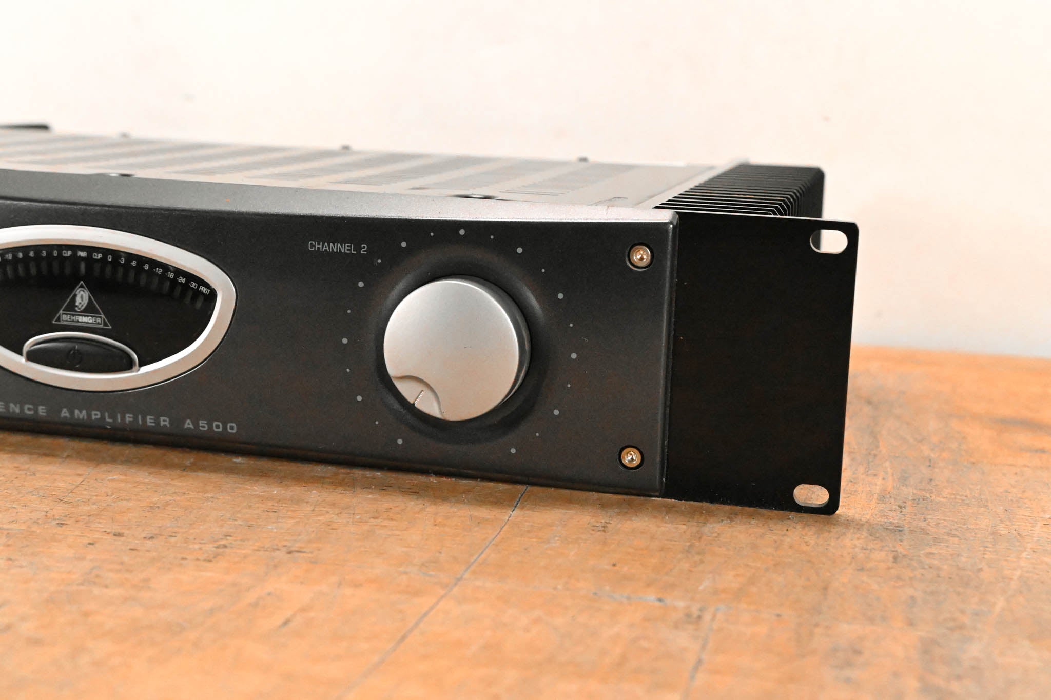 Behringer A500 600W Reference-Class Studio Power Amplifier