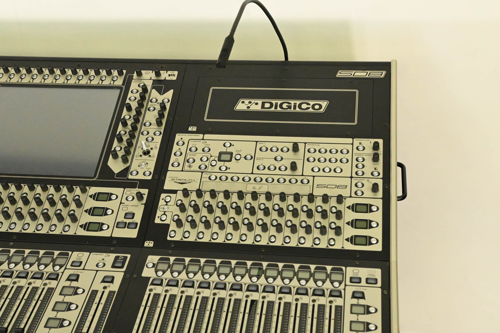 DiGiCo SD8 120-Channel Digital Mixing Console