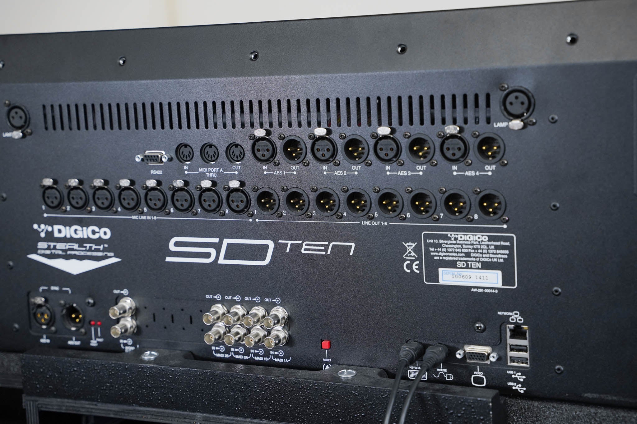 DiGiCo SD10 Digital Mixing Console w/ Waves Card, ST Optical & Road Case