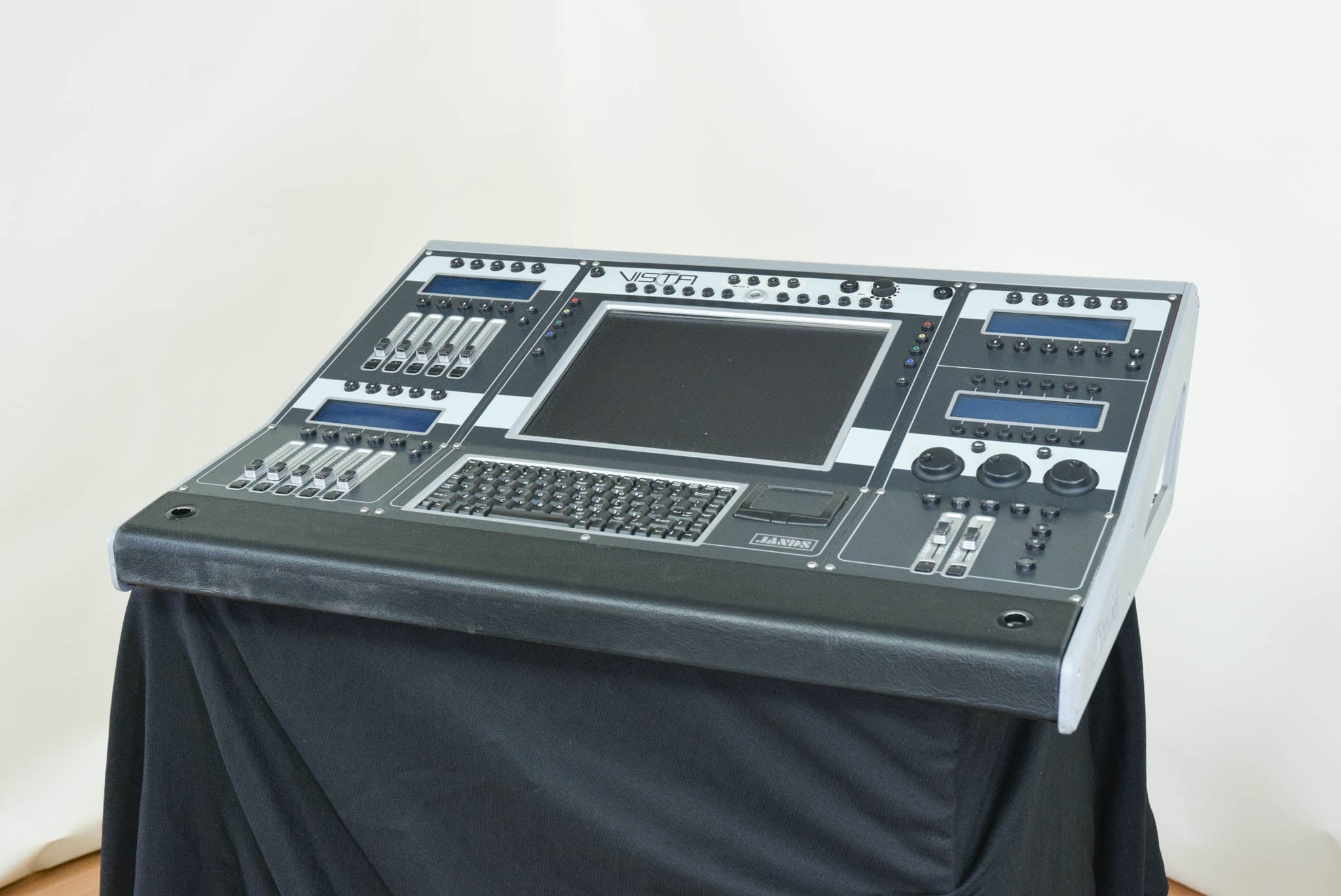 Jands Vista T2/T4 Digital Lighting Console