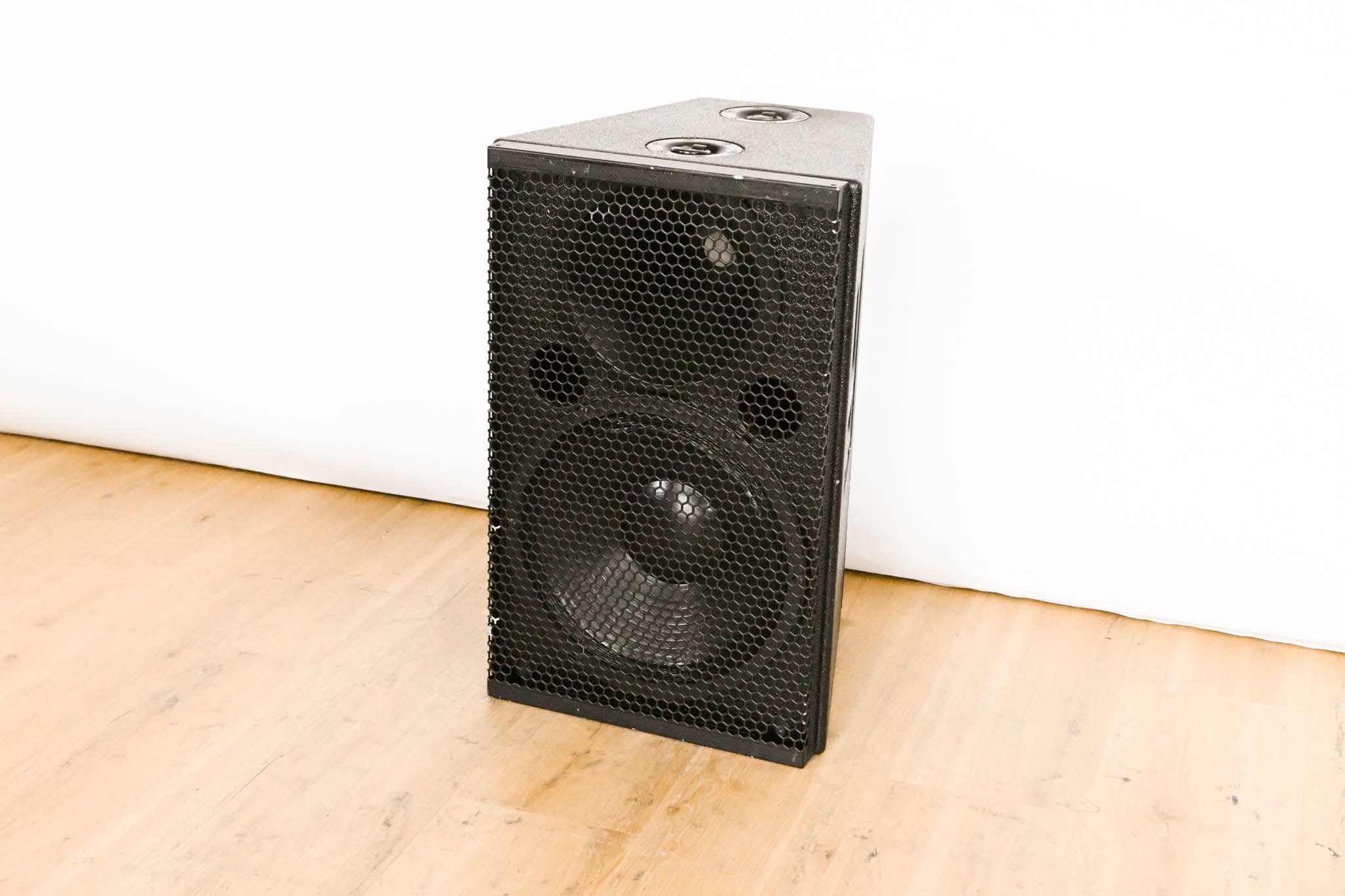 Meyer Sound UPA-2P Compact Narrow Coverage Loudspeaker