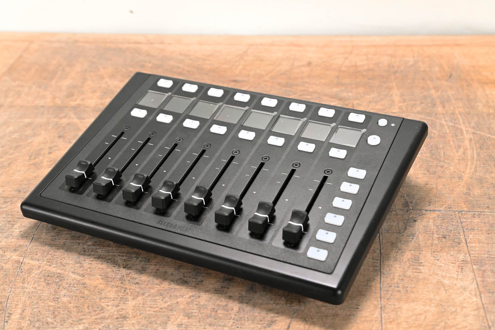 Allen & Heath IP8 8-Fader Remote Controller for dLive/Avantis/AHM