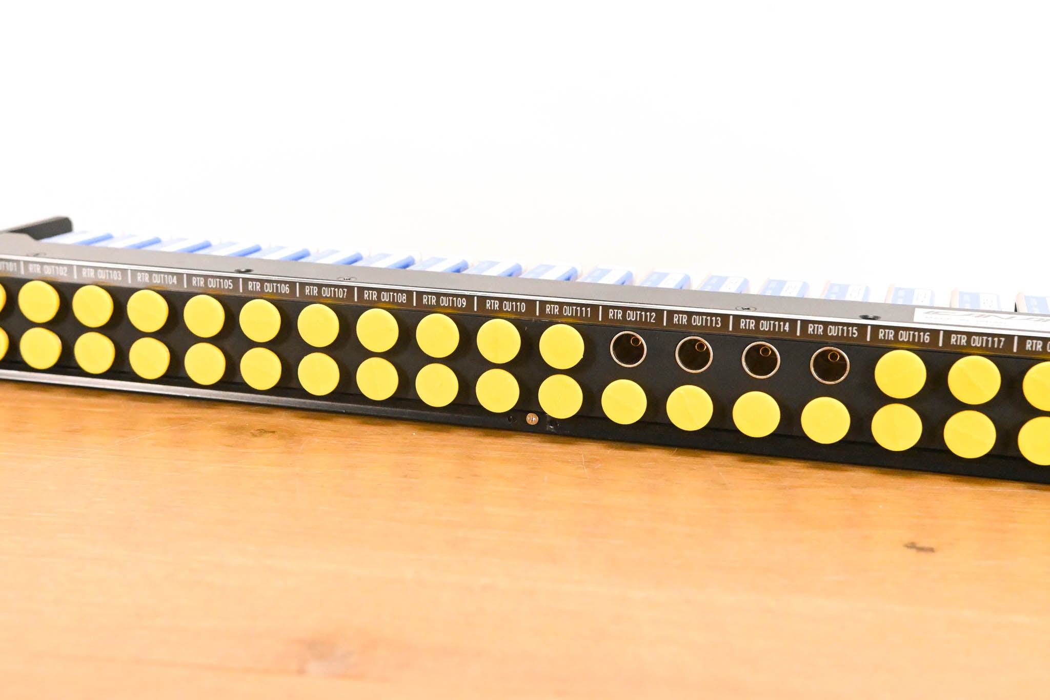 Canare 20DV 1U Normaled Video Patch Bay w/ DVJB-W 3G/HD-SDI Modules