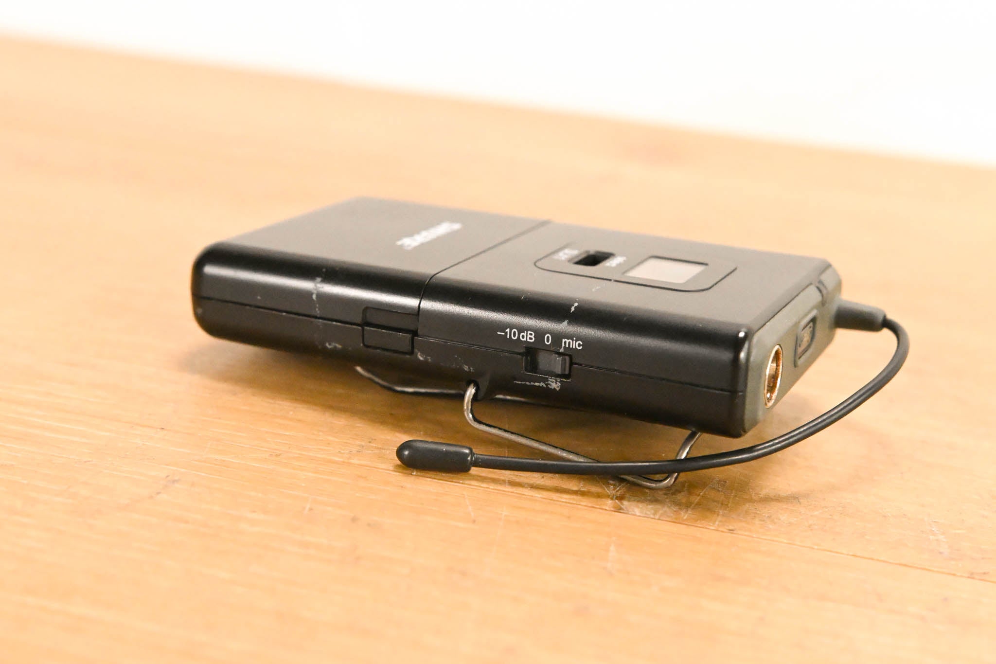 Shure SLX14 Bodypack Wireless System - J3 Band (NO POWER SUPPLY)