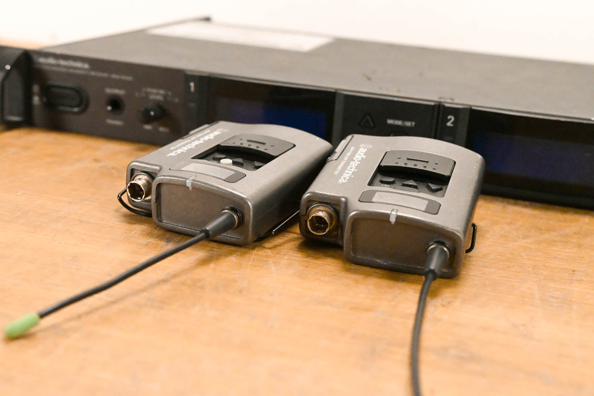 Audio-Technica AEW-R5200 Receiver w/ two AEW-T1000 Bodypacks: 541-566MHz