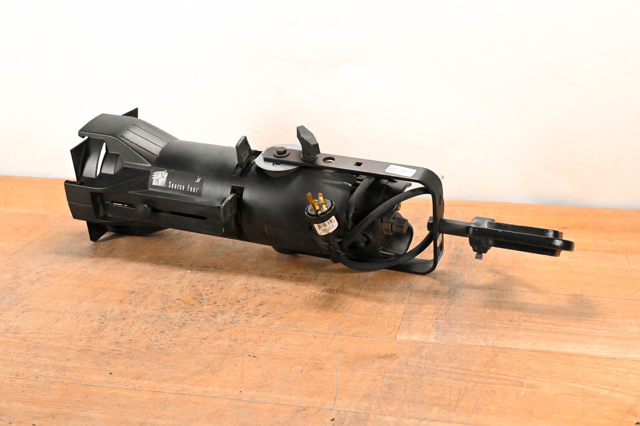 ETC Source Four Jr 25-50 Degree Zoom 575 Ellipsoidal Light