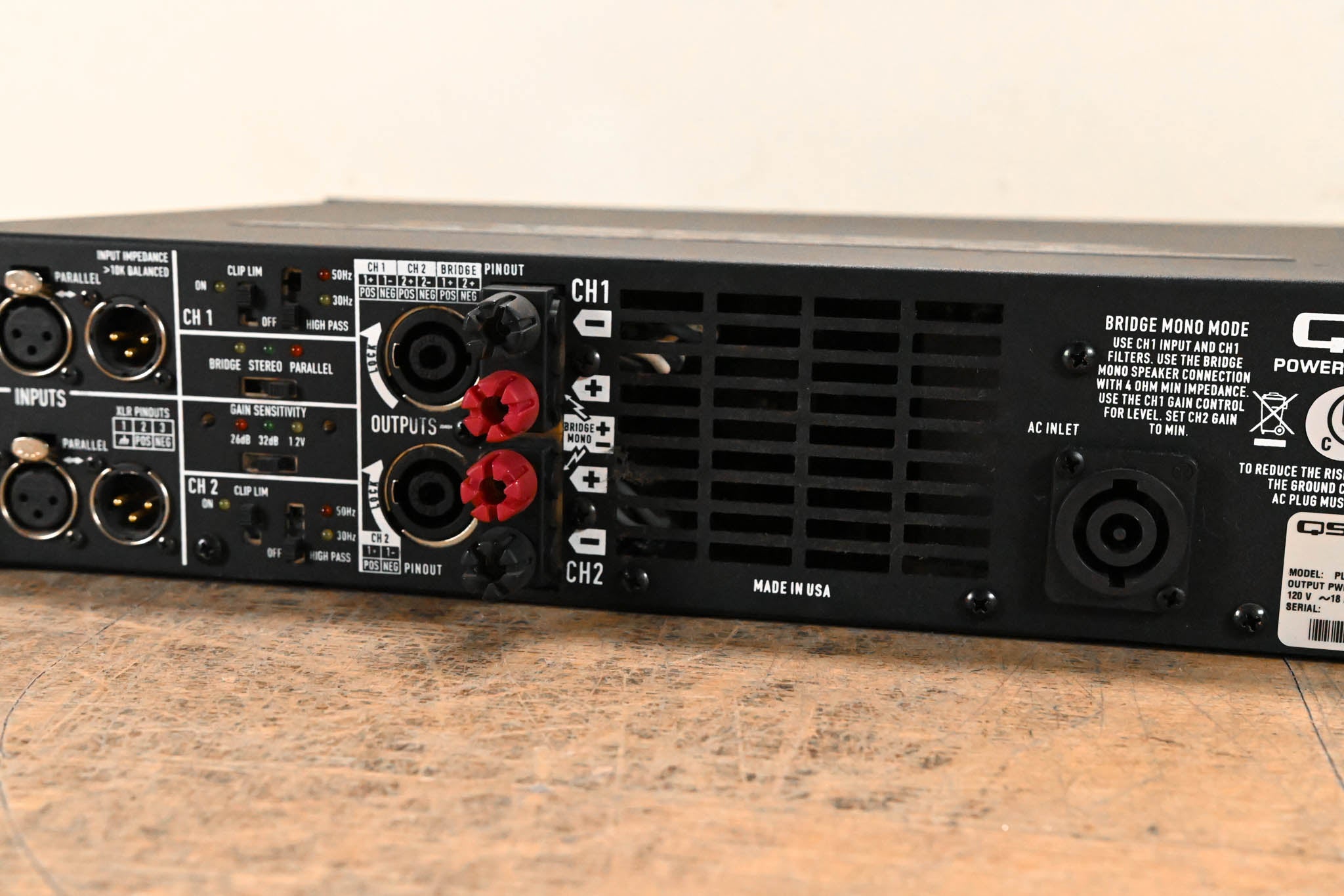 QSC PL380 Powerlight 3 Series 2-Channel Power Amplifier